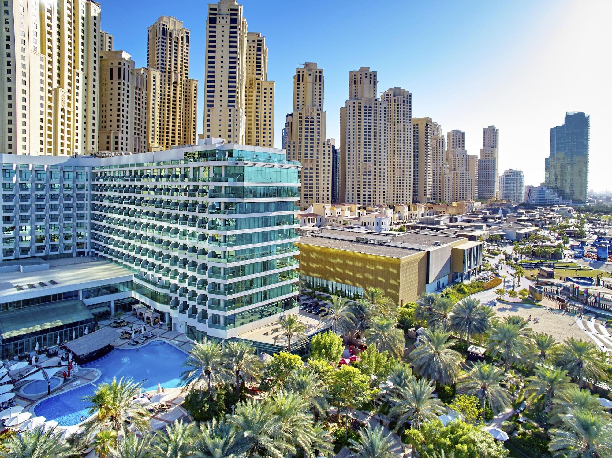 Vista Piscina Hilton Dubai Jumeirah