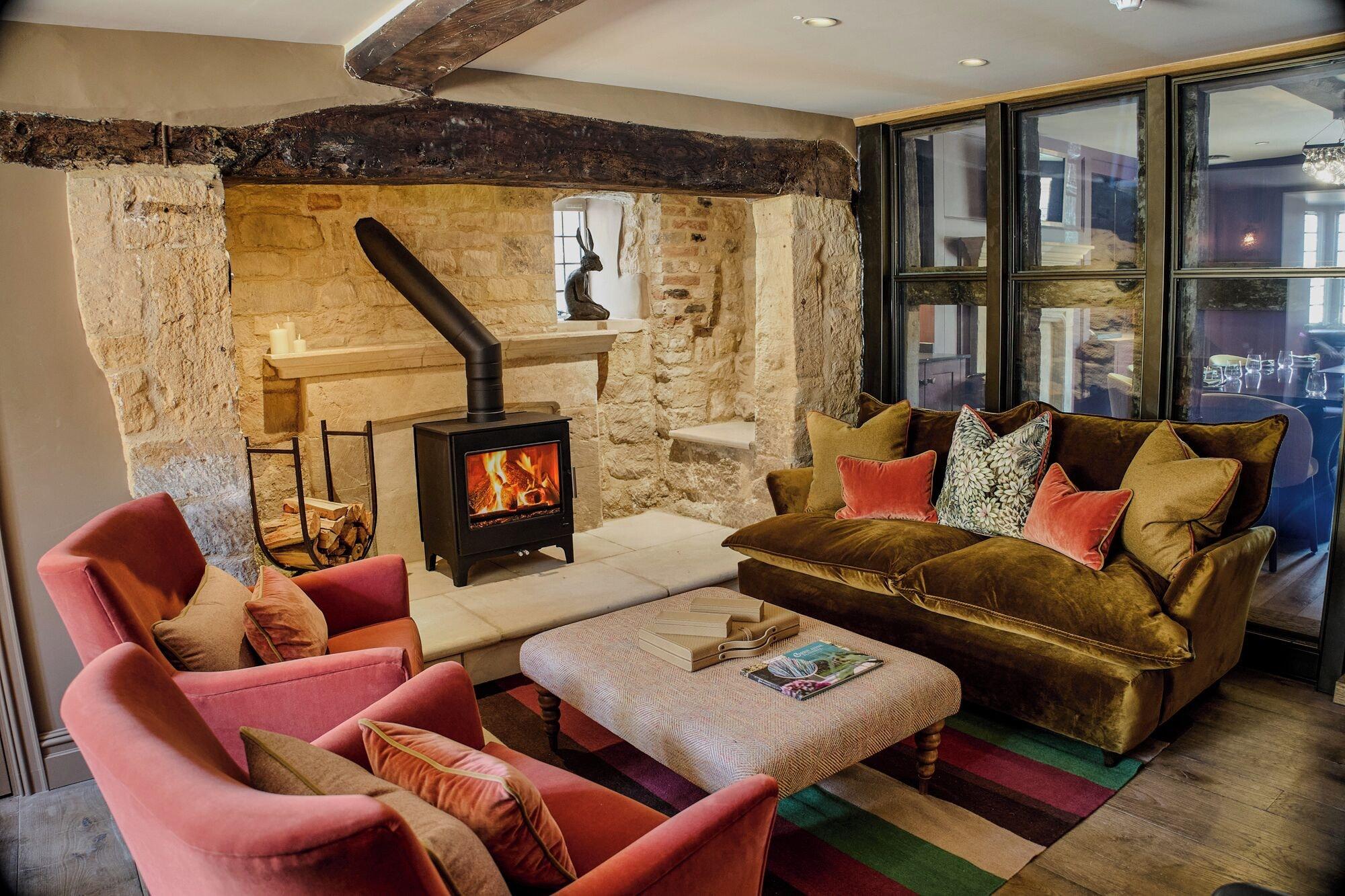 Bar/Salón House of George W. Davies