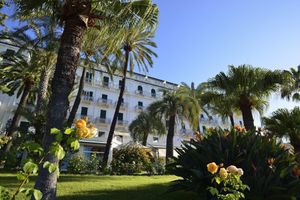 Alojamiento - Royal Hotel San Remo