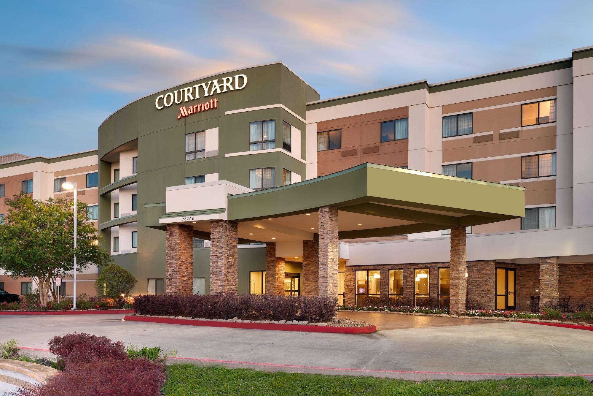 Vista Exterior Courtyard by Marriott Houston NASA/Clear Lake