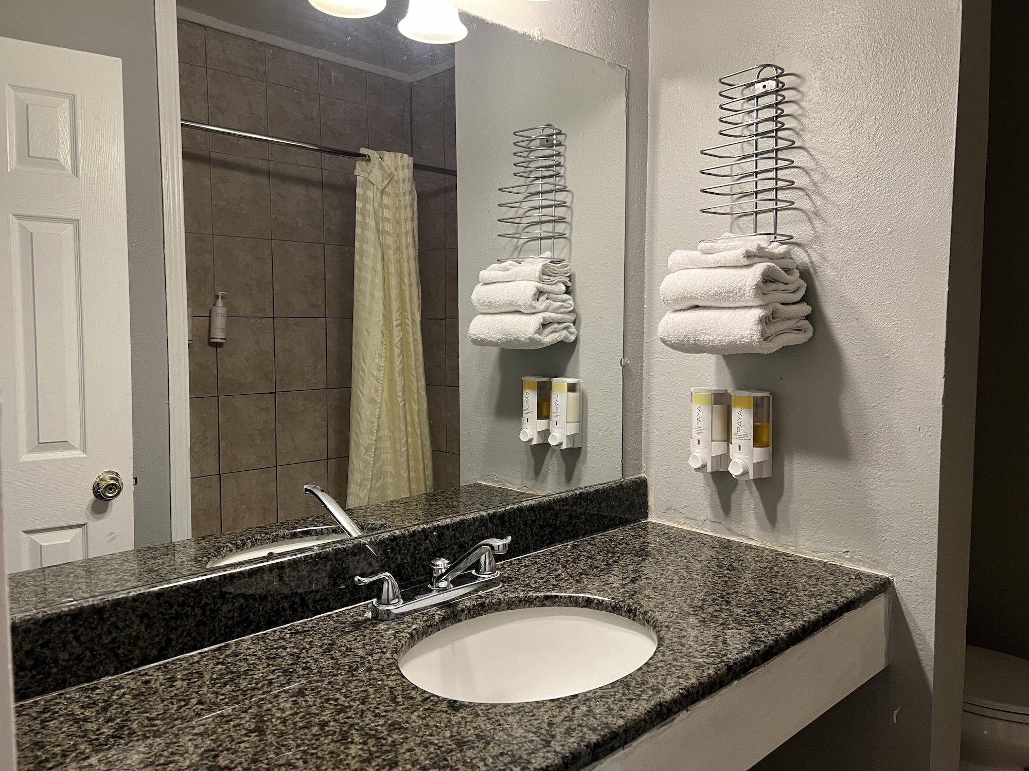 Equipamiento de Habitación Hometown Inns North Hills