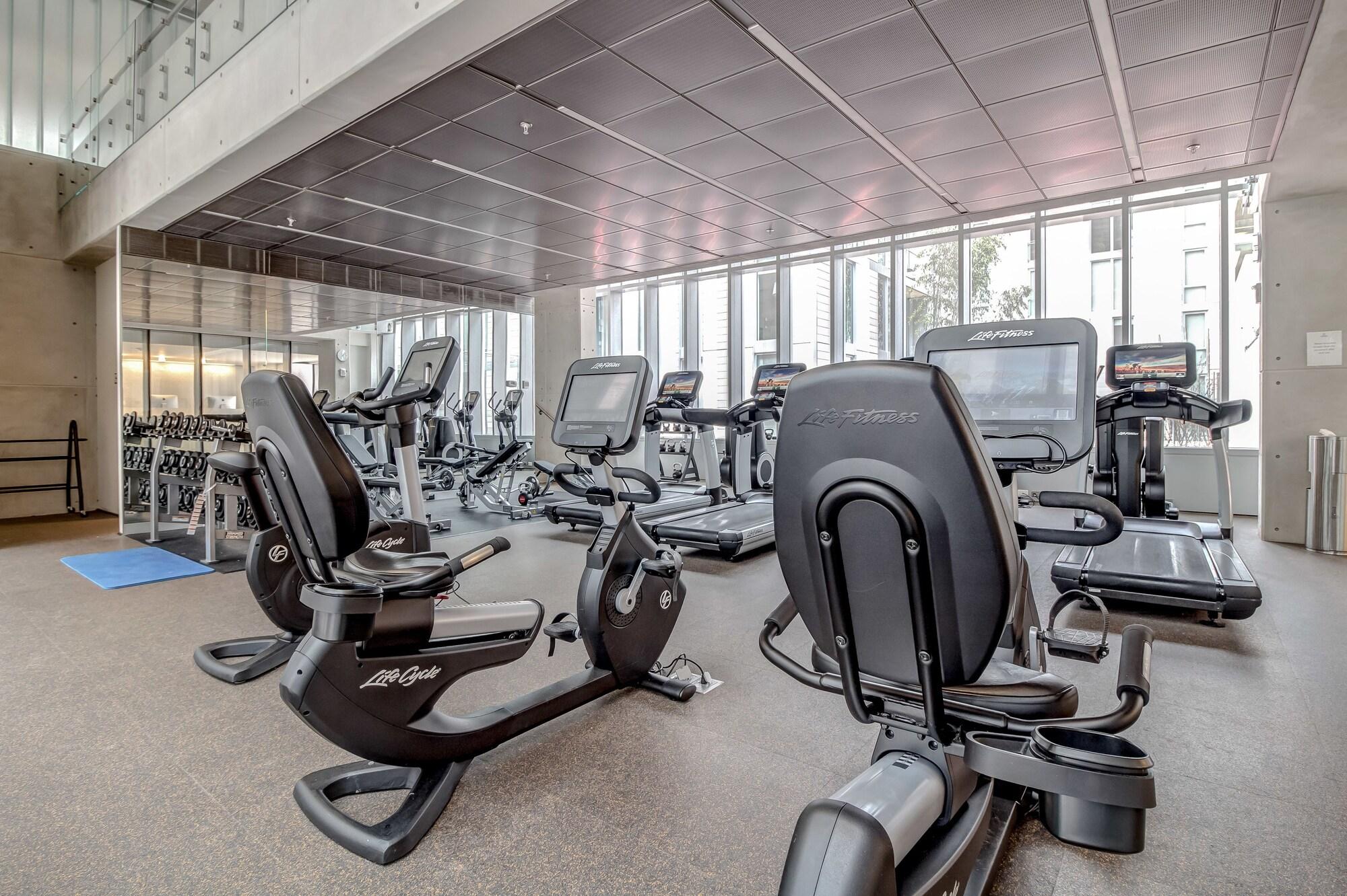 Gimnasio Arlington Fully Furnished Apartments