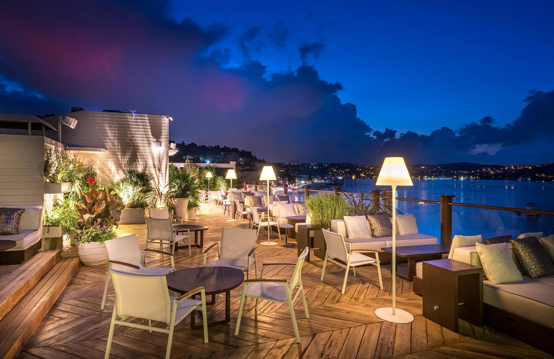 Varios Bebek Hotel By The Stay