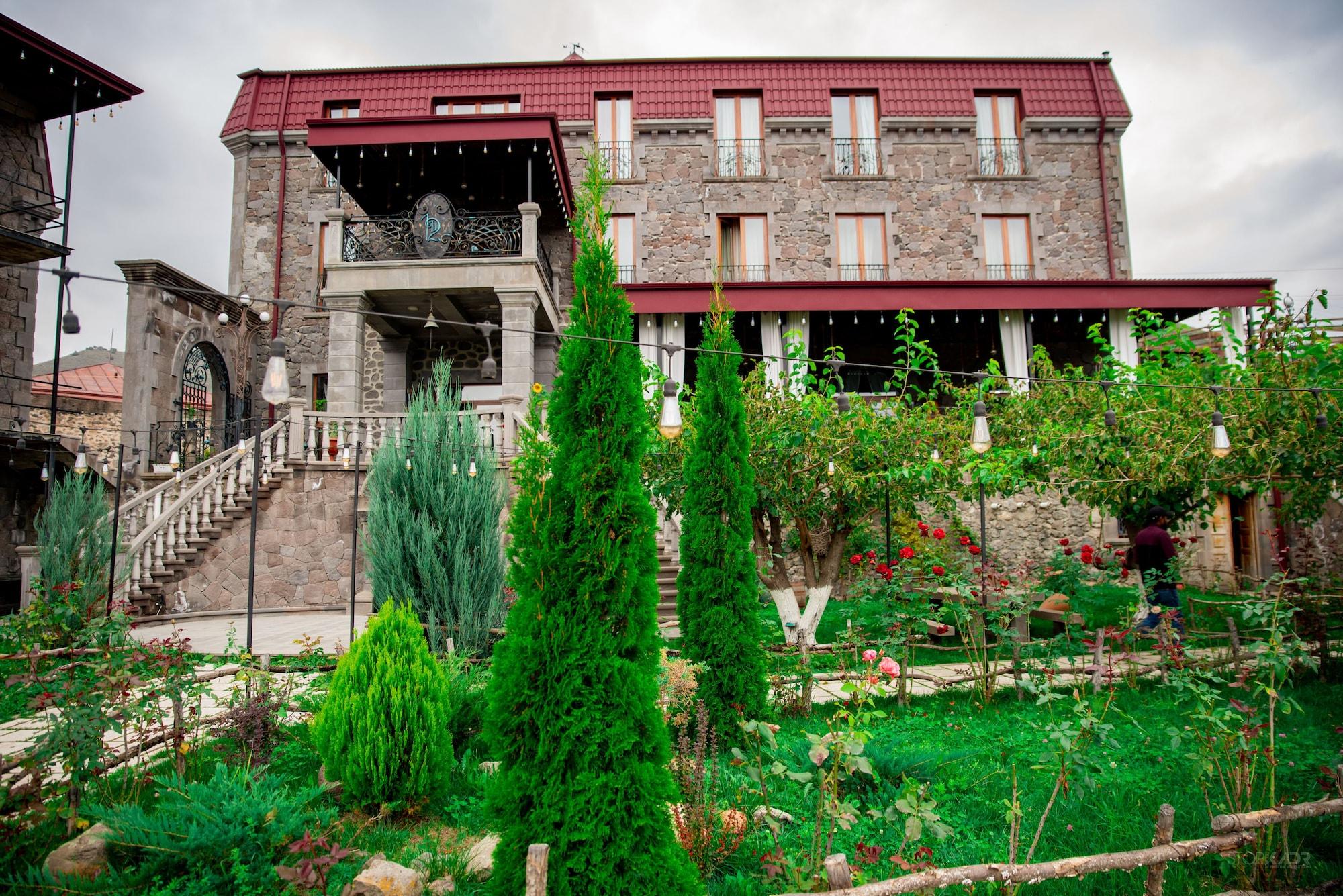 Varios Khoreayi Dzor