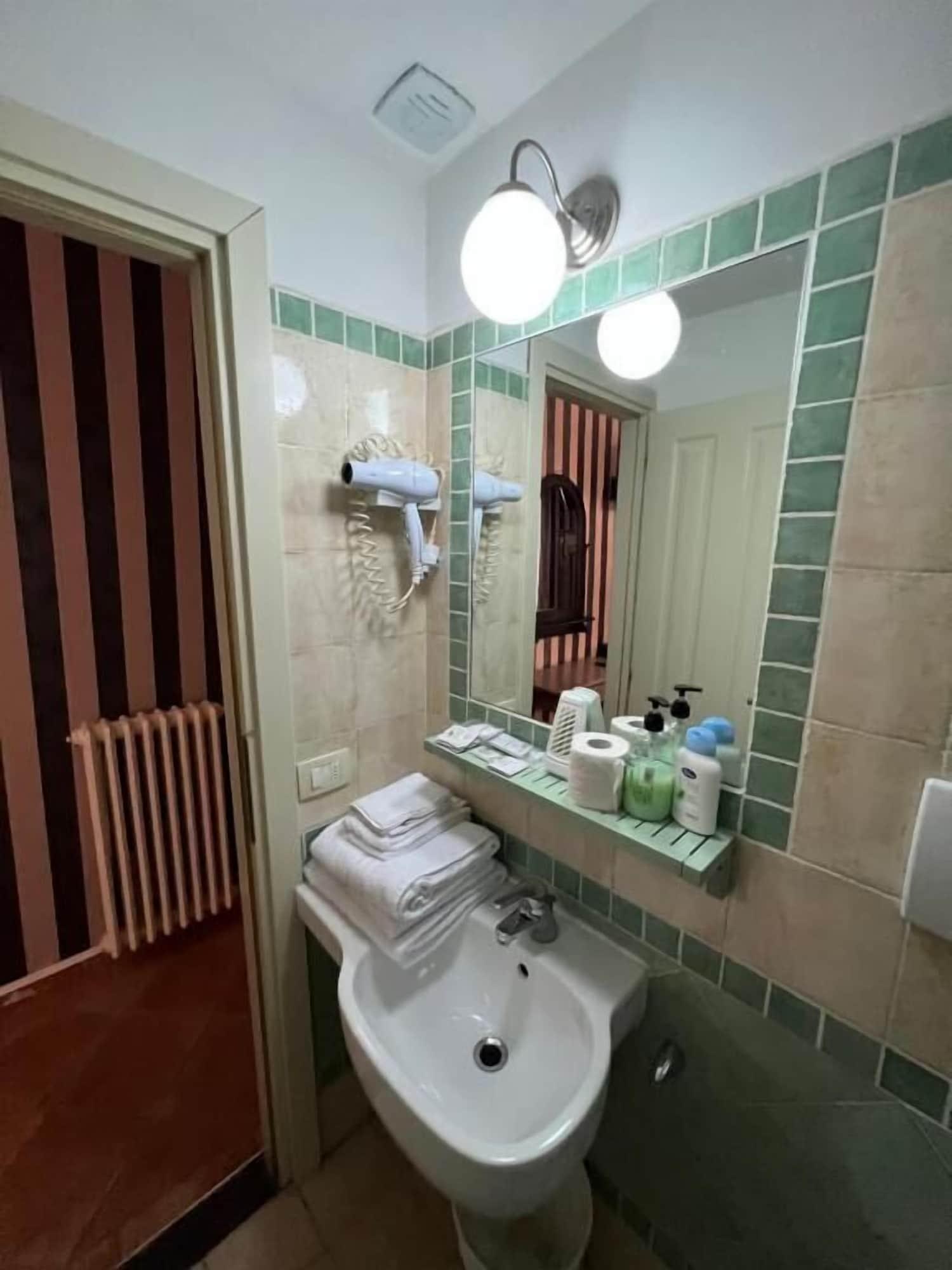 Equipamiento de Habitación Casaboss Monaco