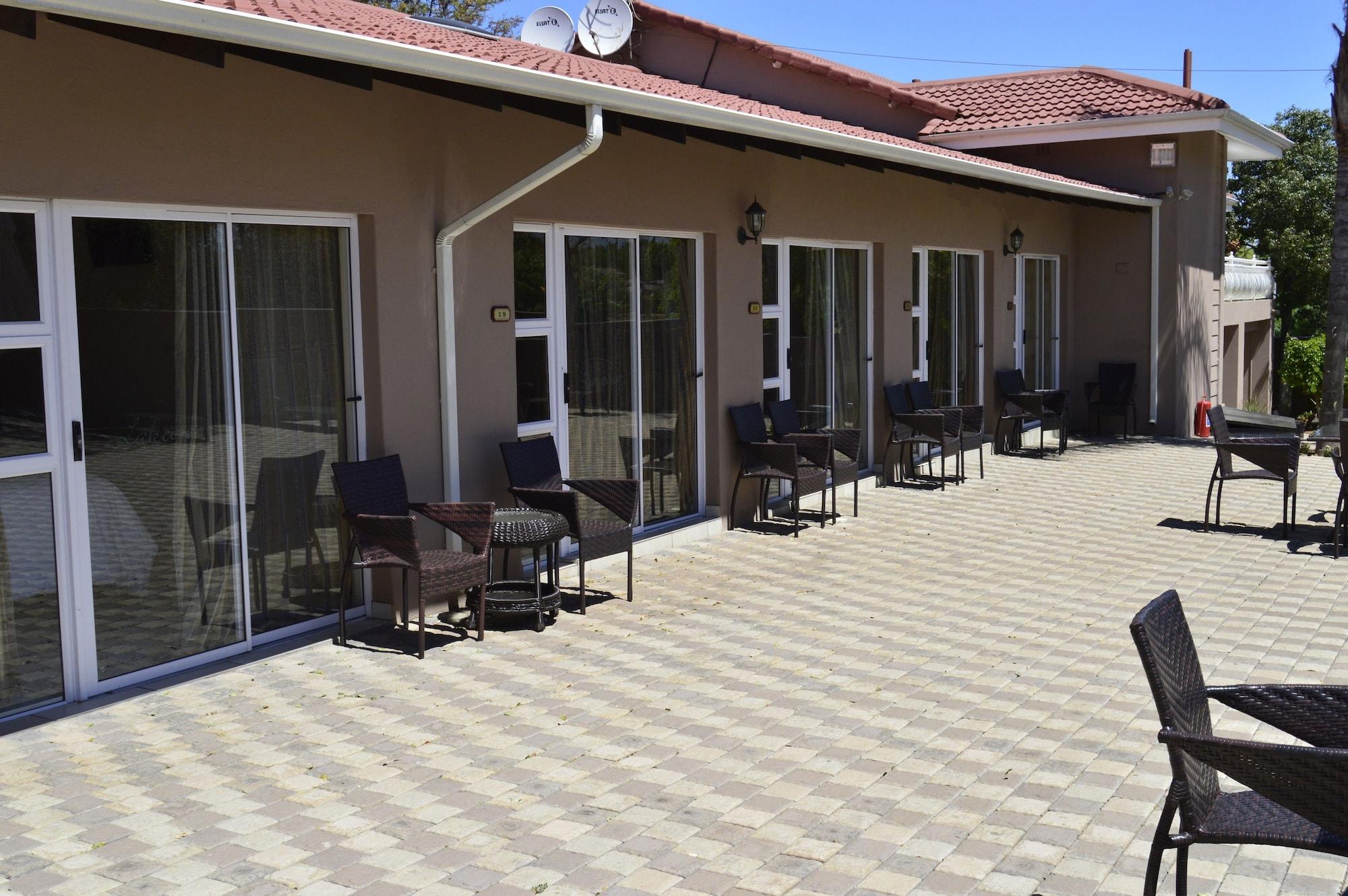 Vista Exterior Lakeview Boutique Hotel & Conference Center