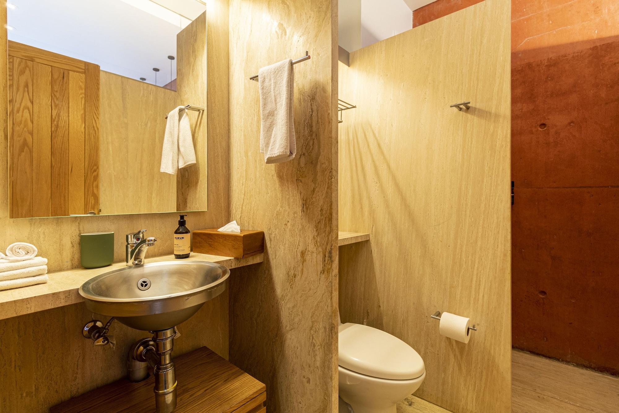 Hotel Reforma 27 by Kukun