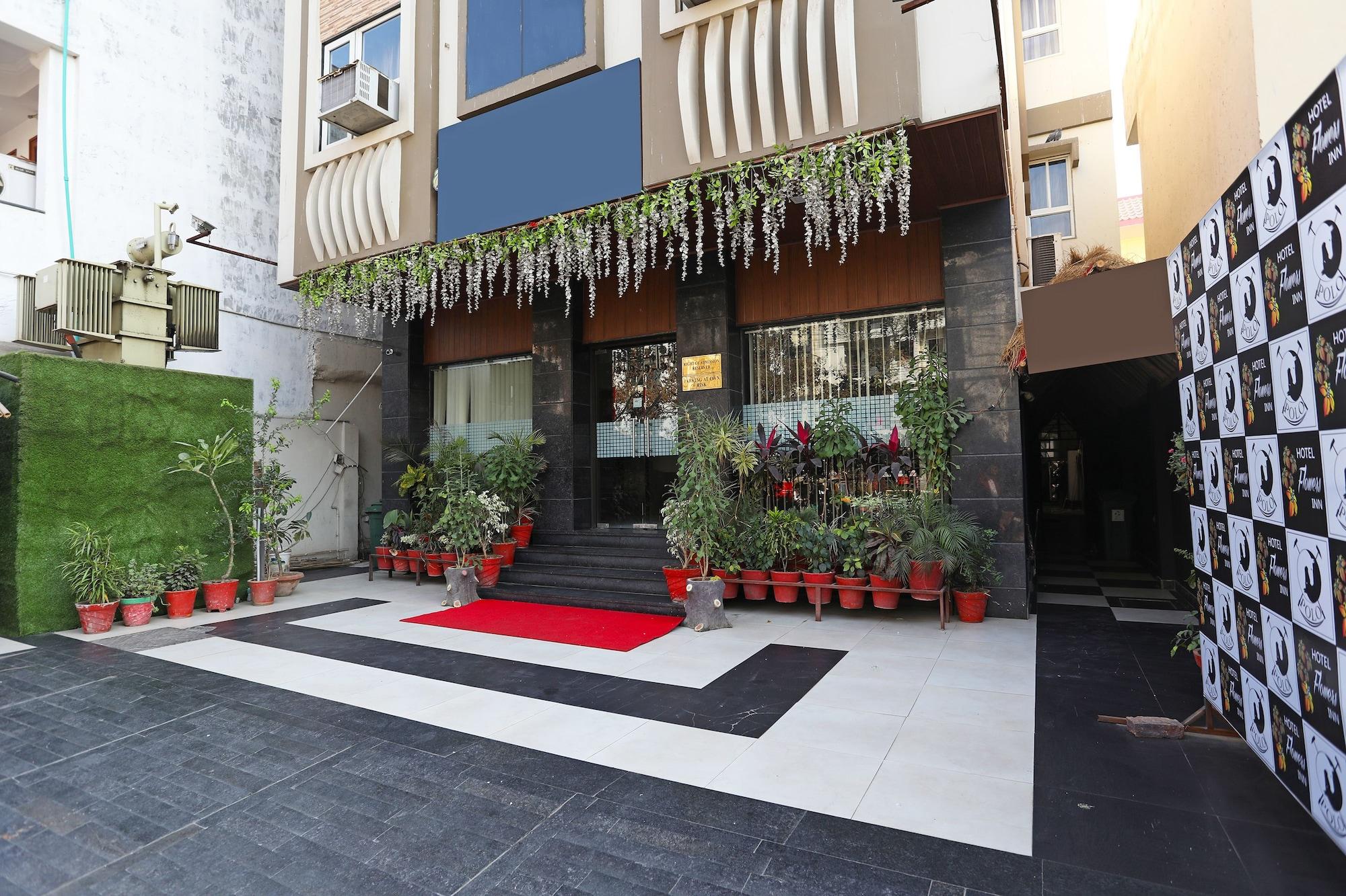 Vista Exterior Hotel Flowers Inn