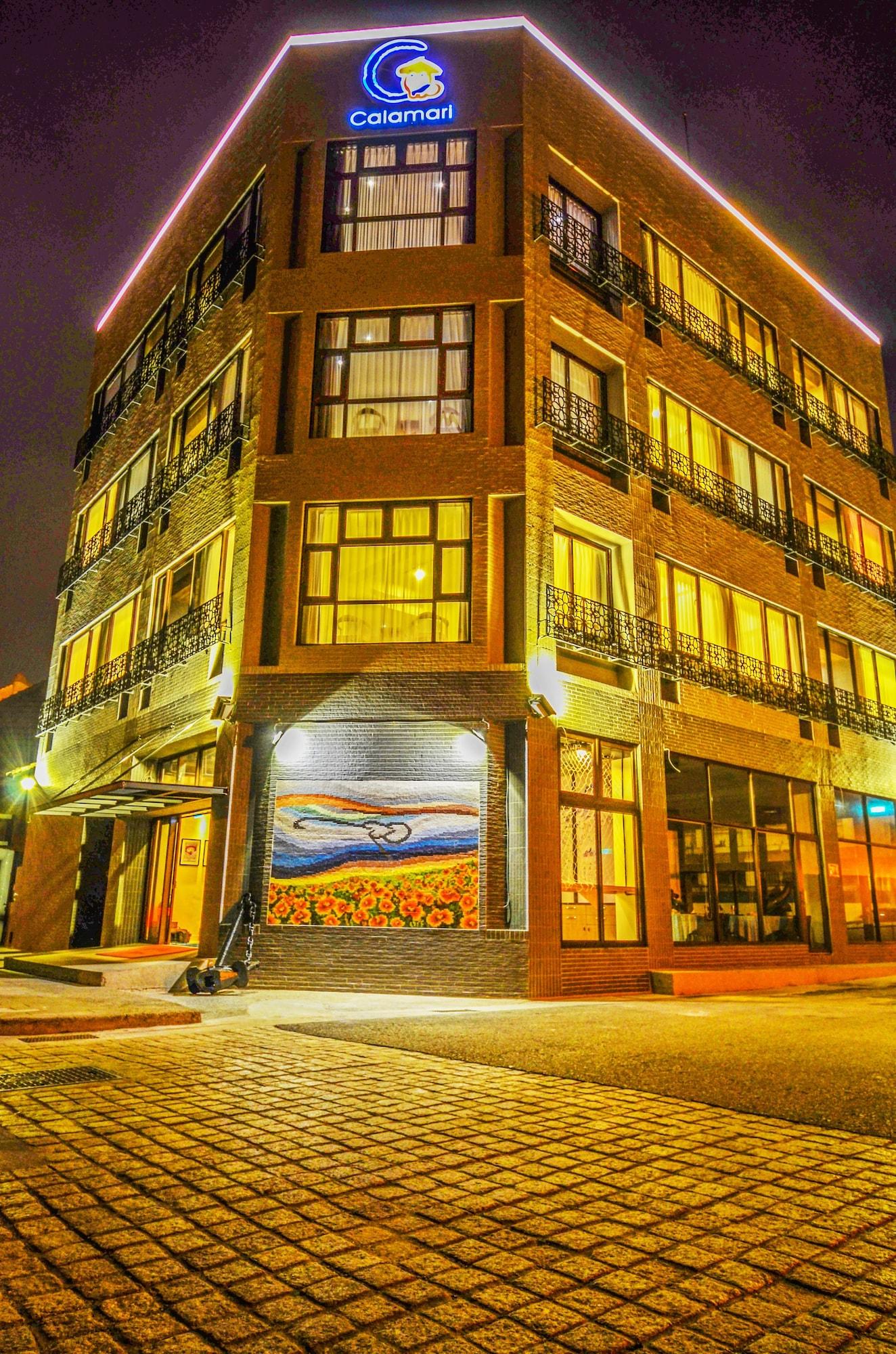 Vista Exterior Calamari Hostel