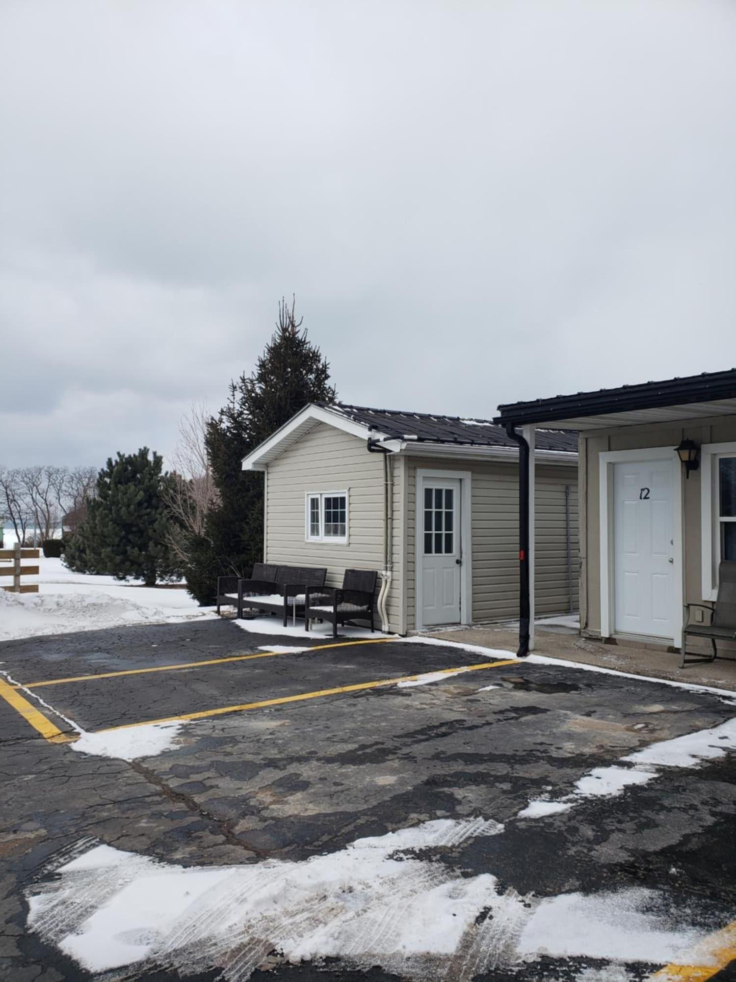 Vista Exterior Lakeview Motel
