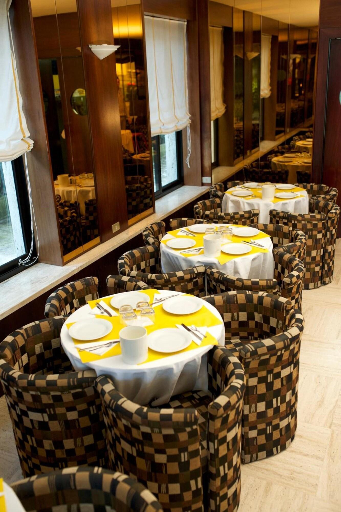 Restaurant Club Hotel
