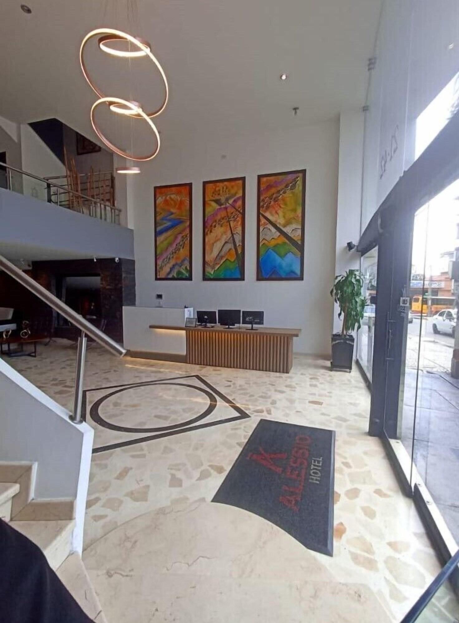 Vista Lobby Hotel Alessio