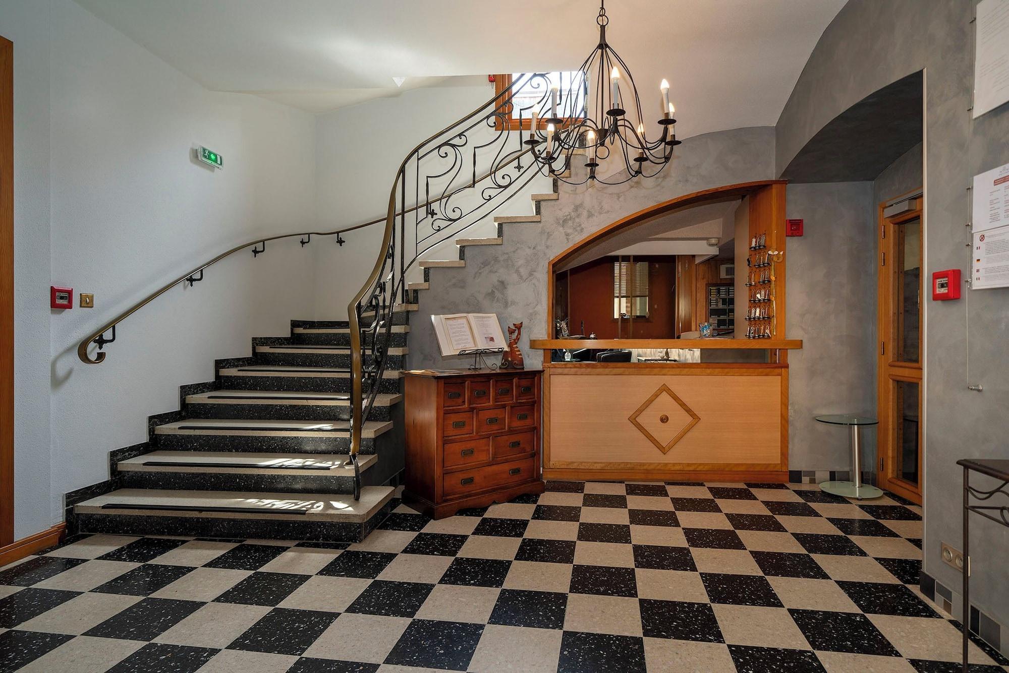 Vista Lobby A la Vignette