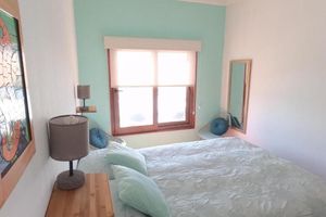 Alquiler Vacacional - Double room with shared bathroom in front of the beach (Marina Room)