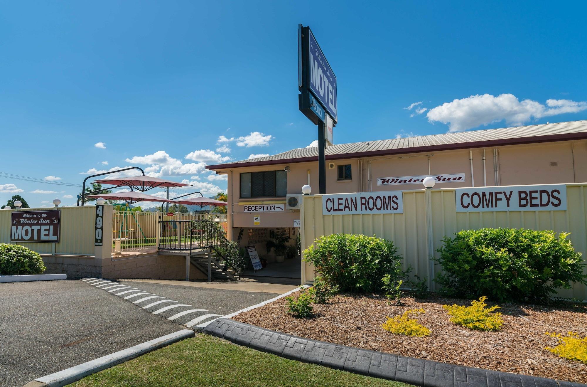 Vista Exterior Winter Sun Motel