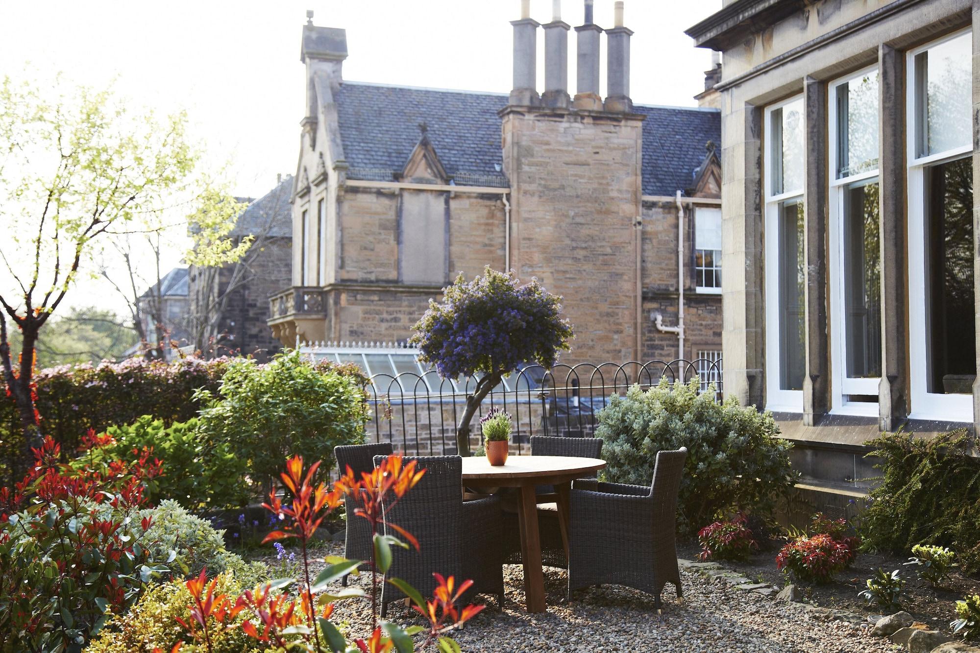 Vista Exterior The Roseate Edinburgh