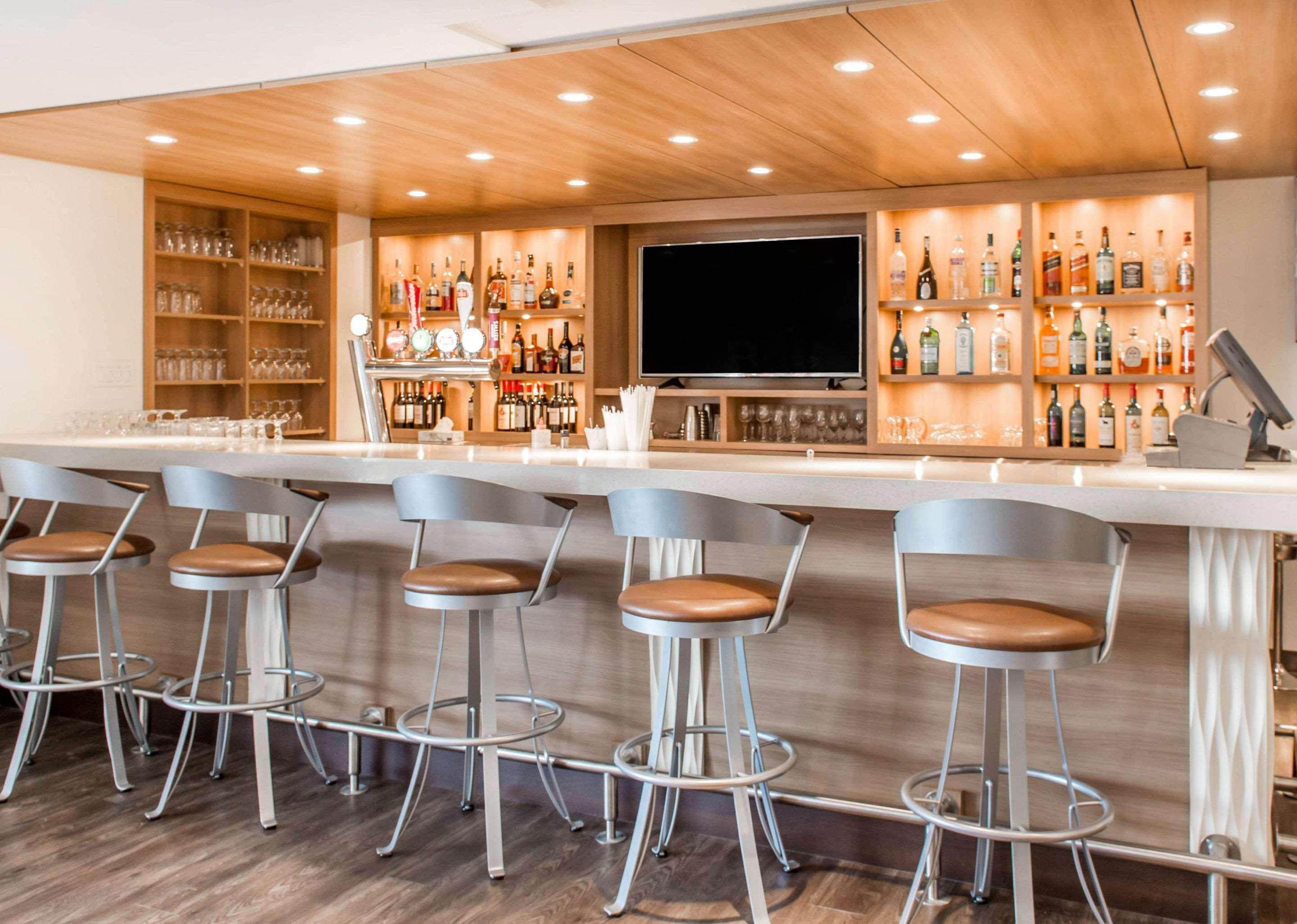Bar/Salón Quality Hotel Dorval