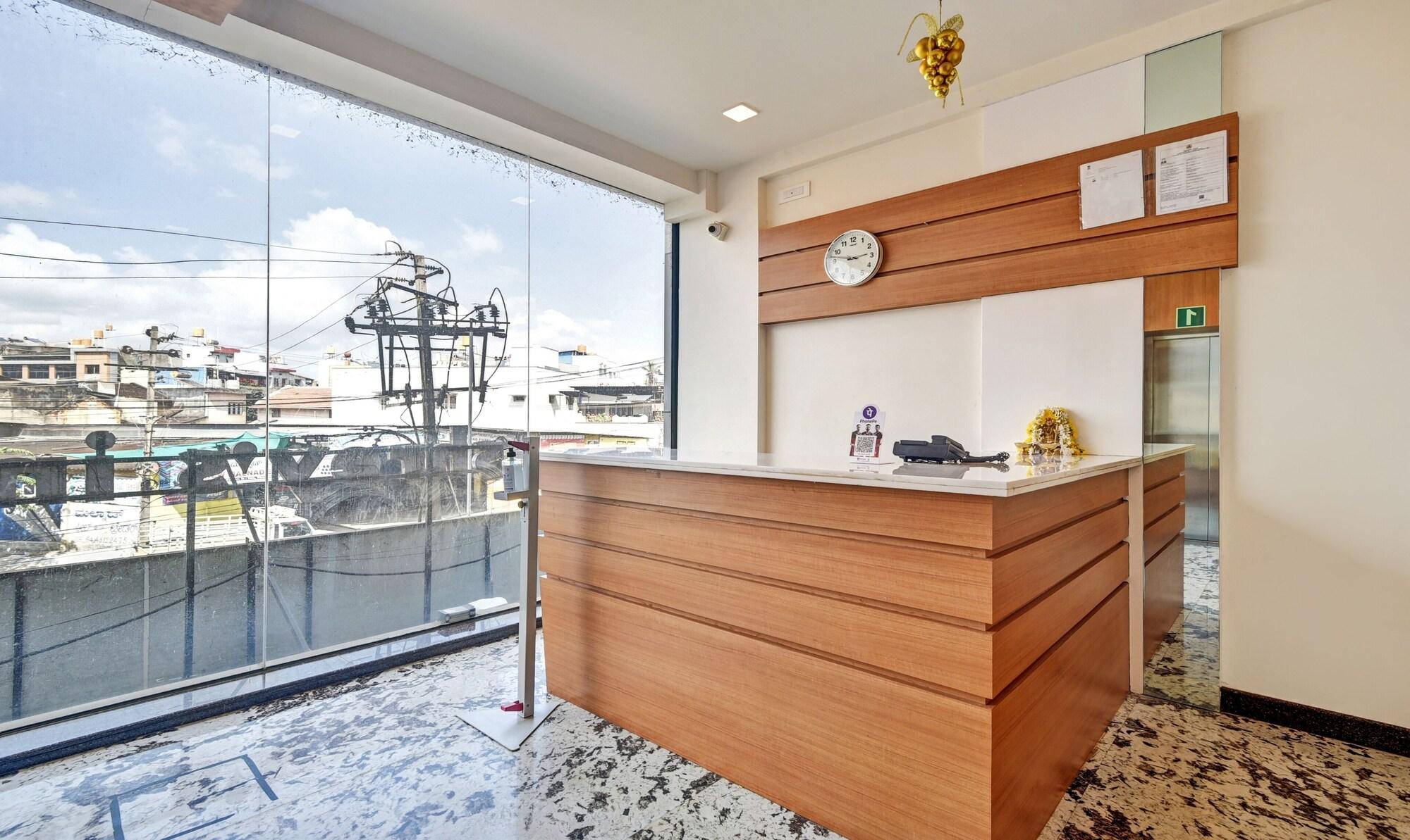 Vista Lobby Itsy Hotels Shrey'S Inn Mallandur Road