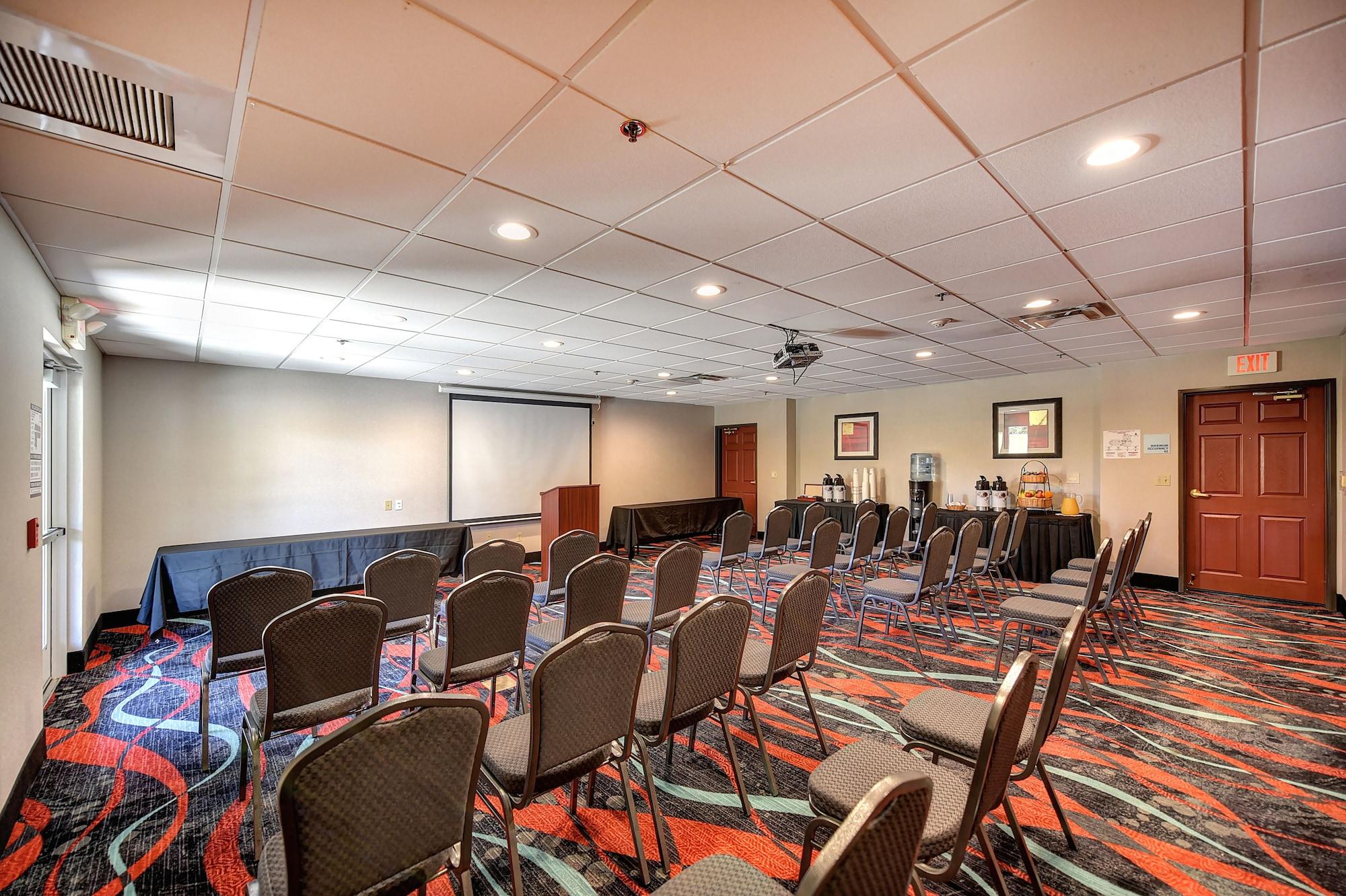 Sala de Reuniones Holiday Inn Express Hotel & Suites Manteca by IHG