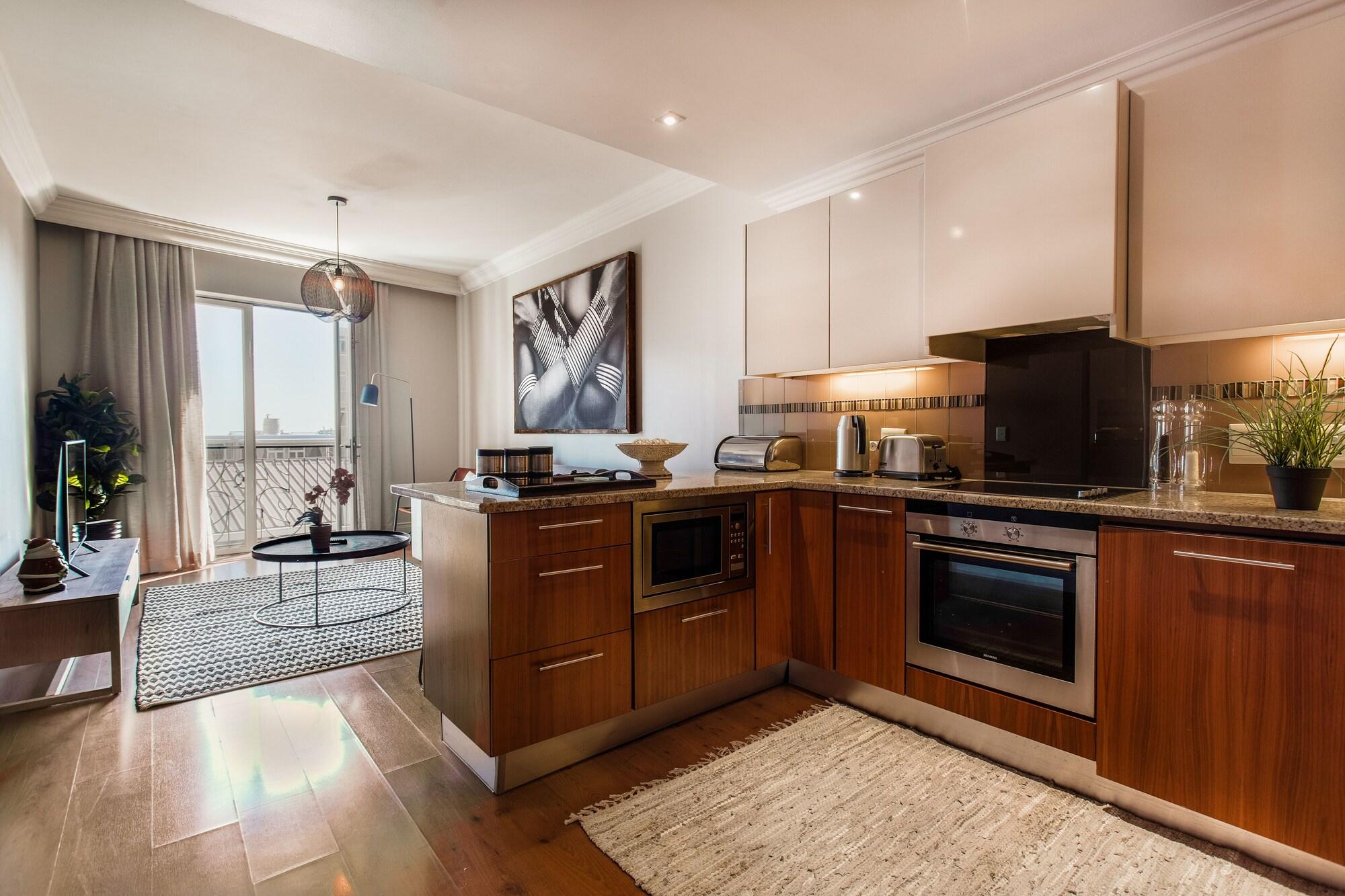 Equipamiento de Habitación Unit Number 620 Cape Royale Luxury Apartments