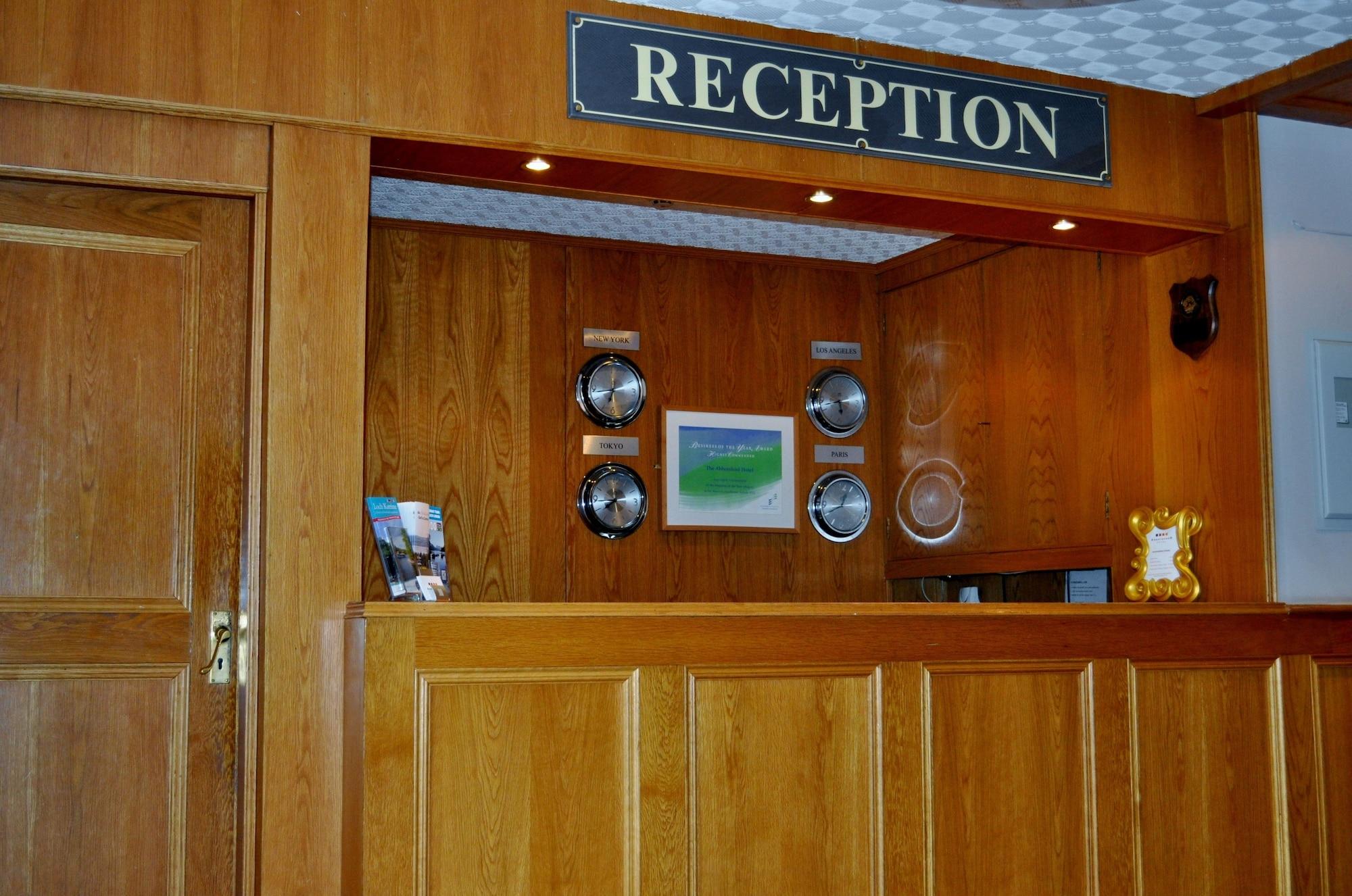 Vista Lobby Abbotsford Hotel
