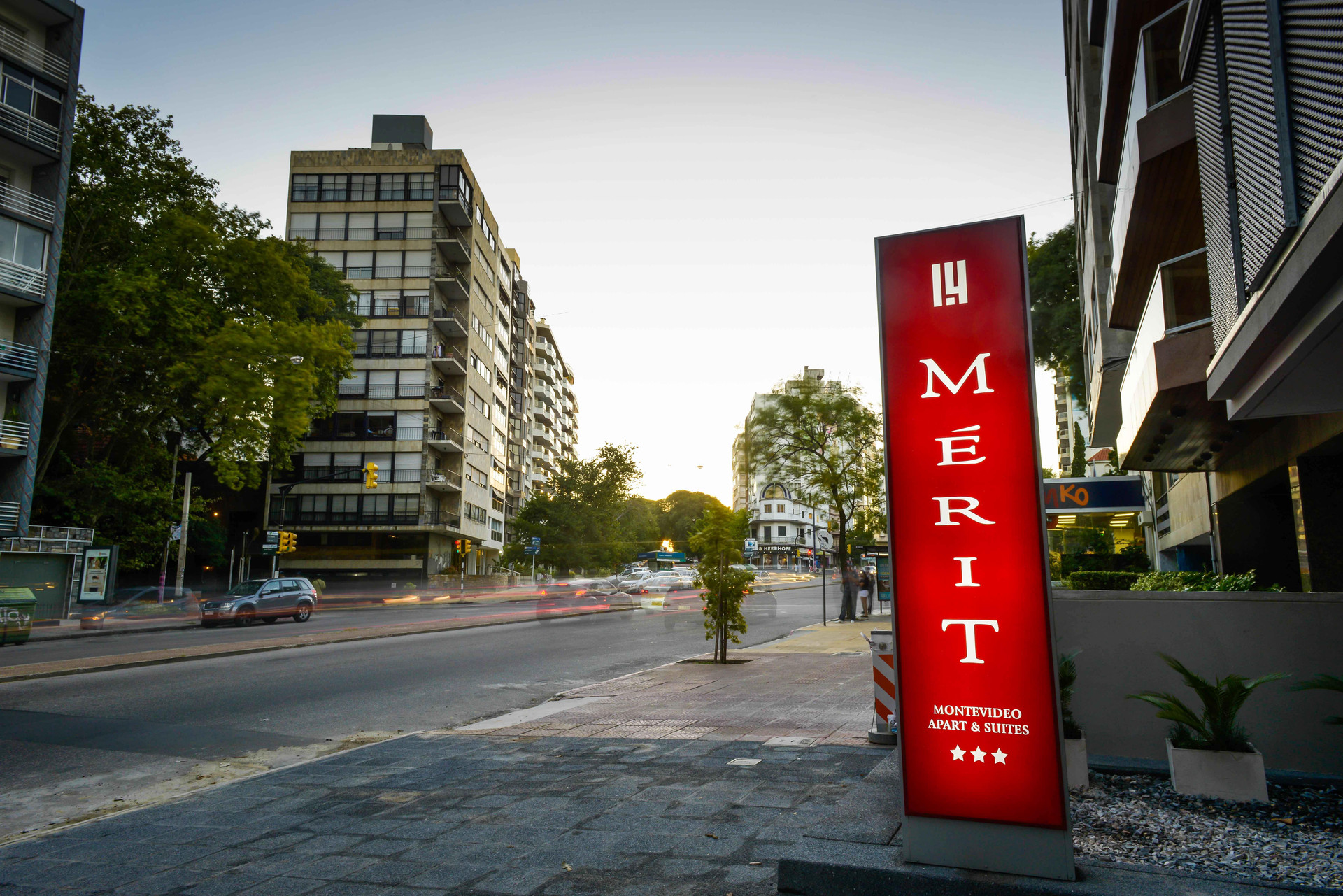 Vista Exterior Mérit Montevideo Apart & Suites