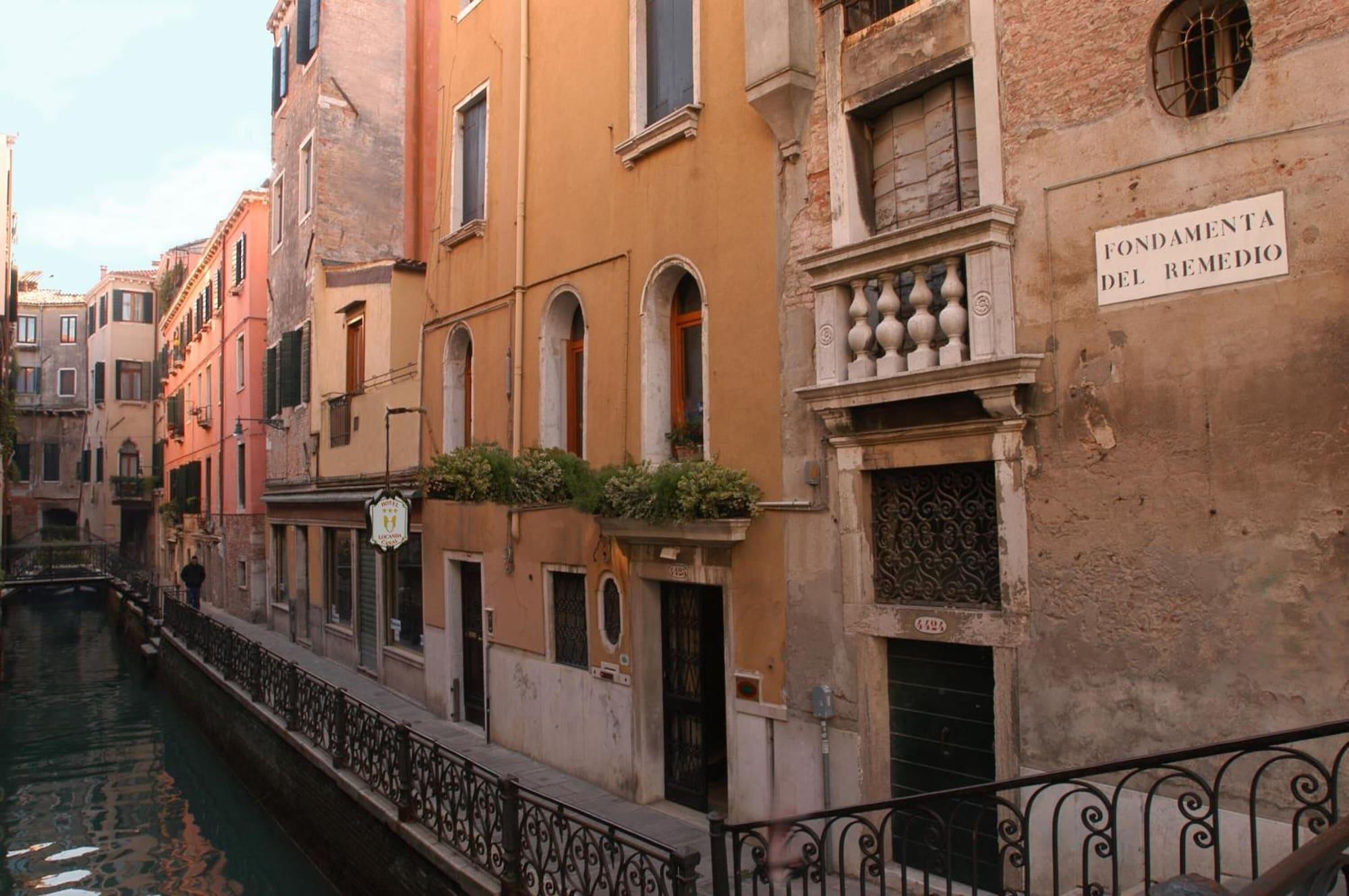 Varios Hotel Locanda Canal