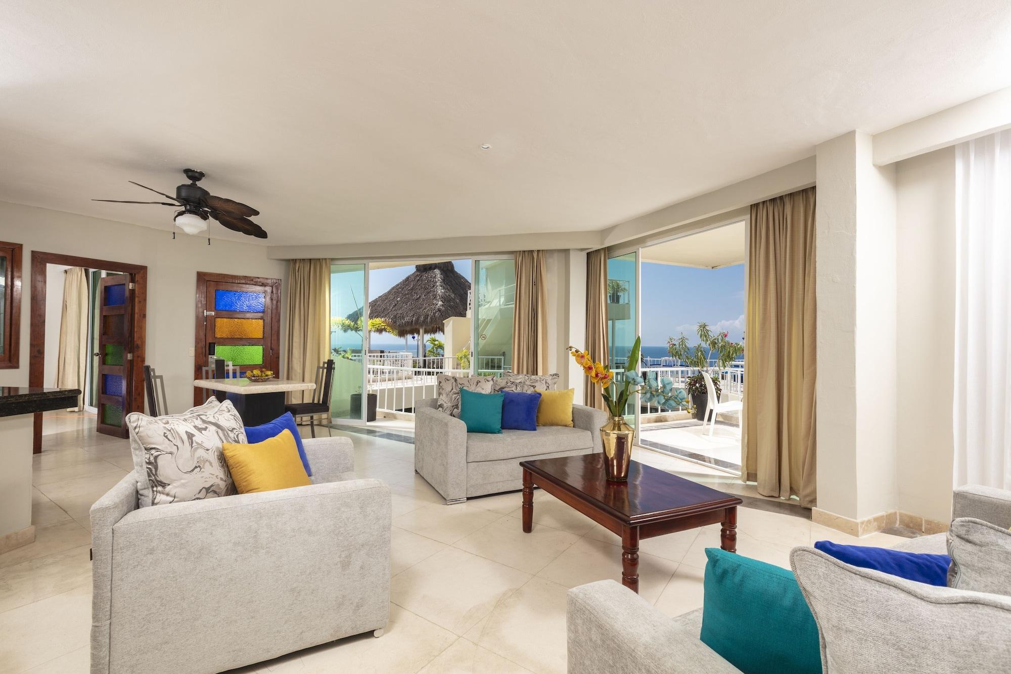 Habitación Blue Chairs Beachfront Resort Puerto Vallarta – Adults Only