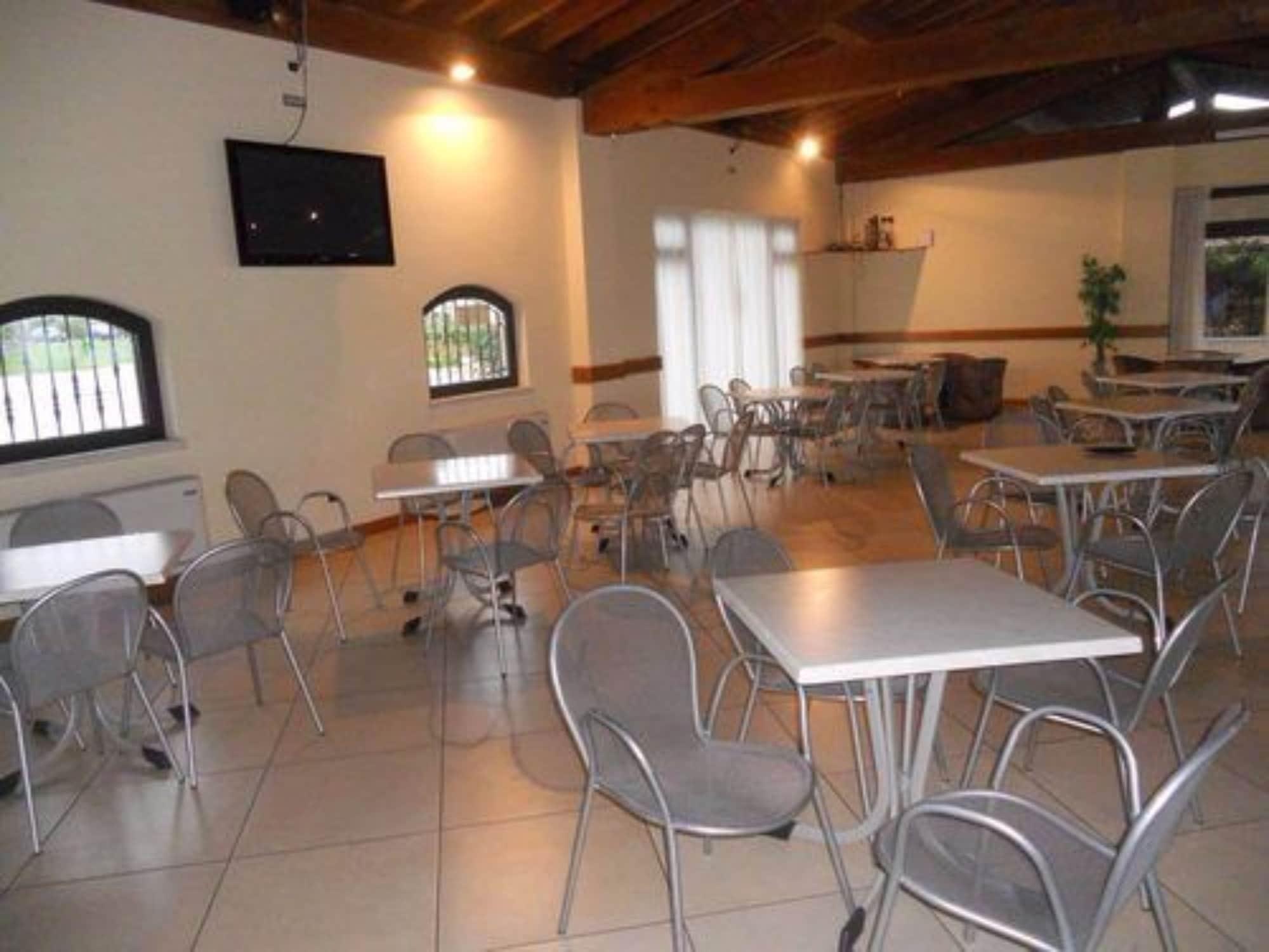 Restaurant The Garda Village