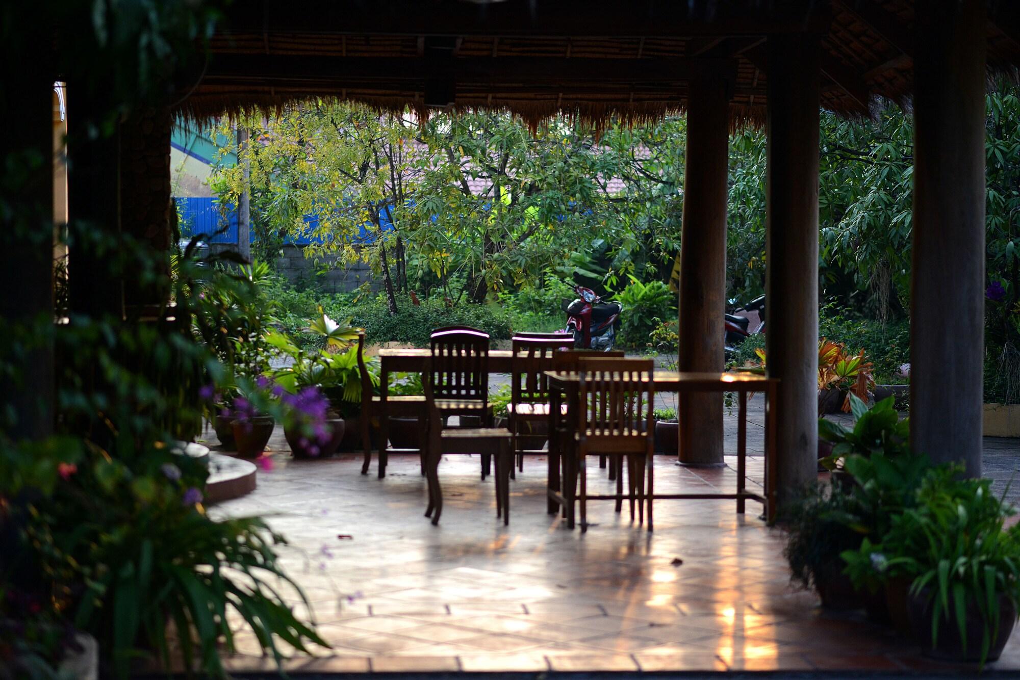 Restaurant Mea Culpa Kampot