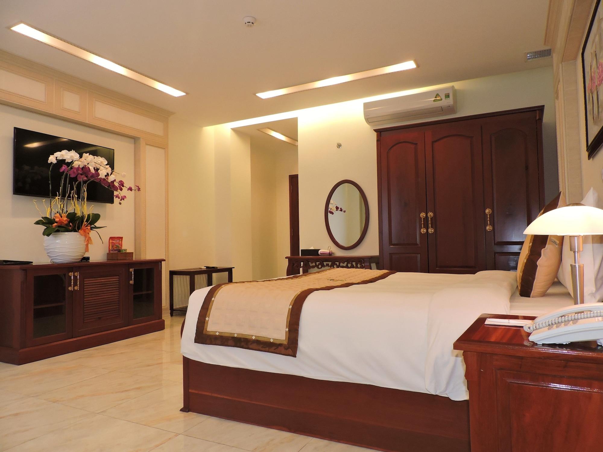 Varios Minh Tam Phu Nhuan Hotel & Spa