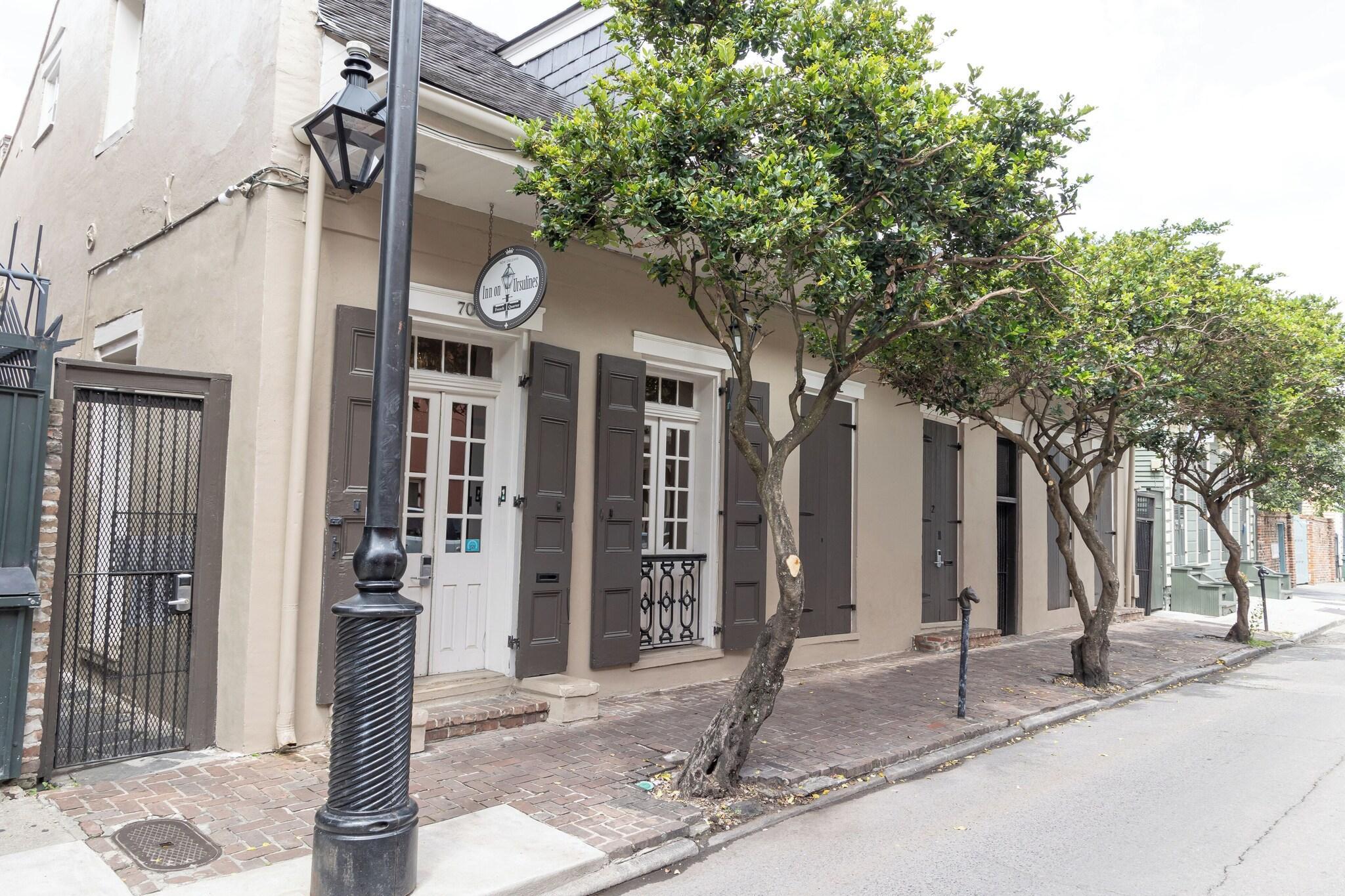 Varios Inn on Ursulines