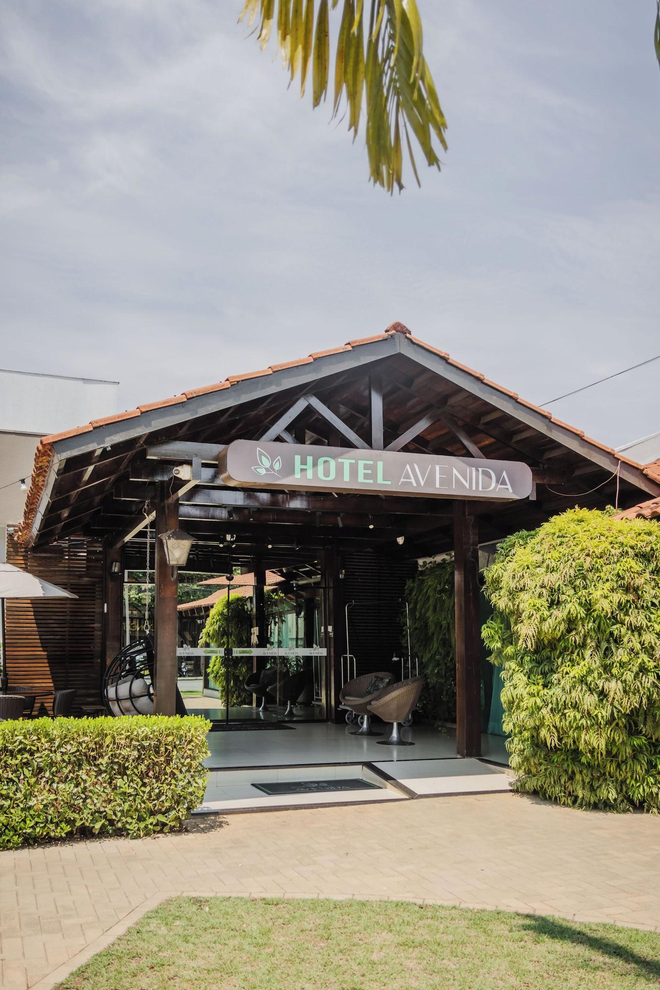 Vista Exterior Hotel Avenida