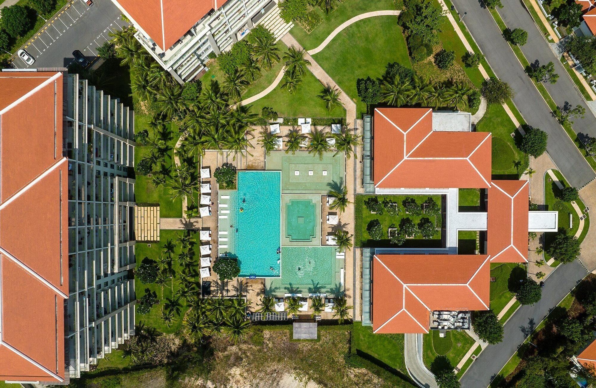 Vista Exterior Mangala Zen Garden & Luxury Apartments