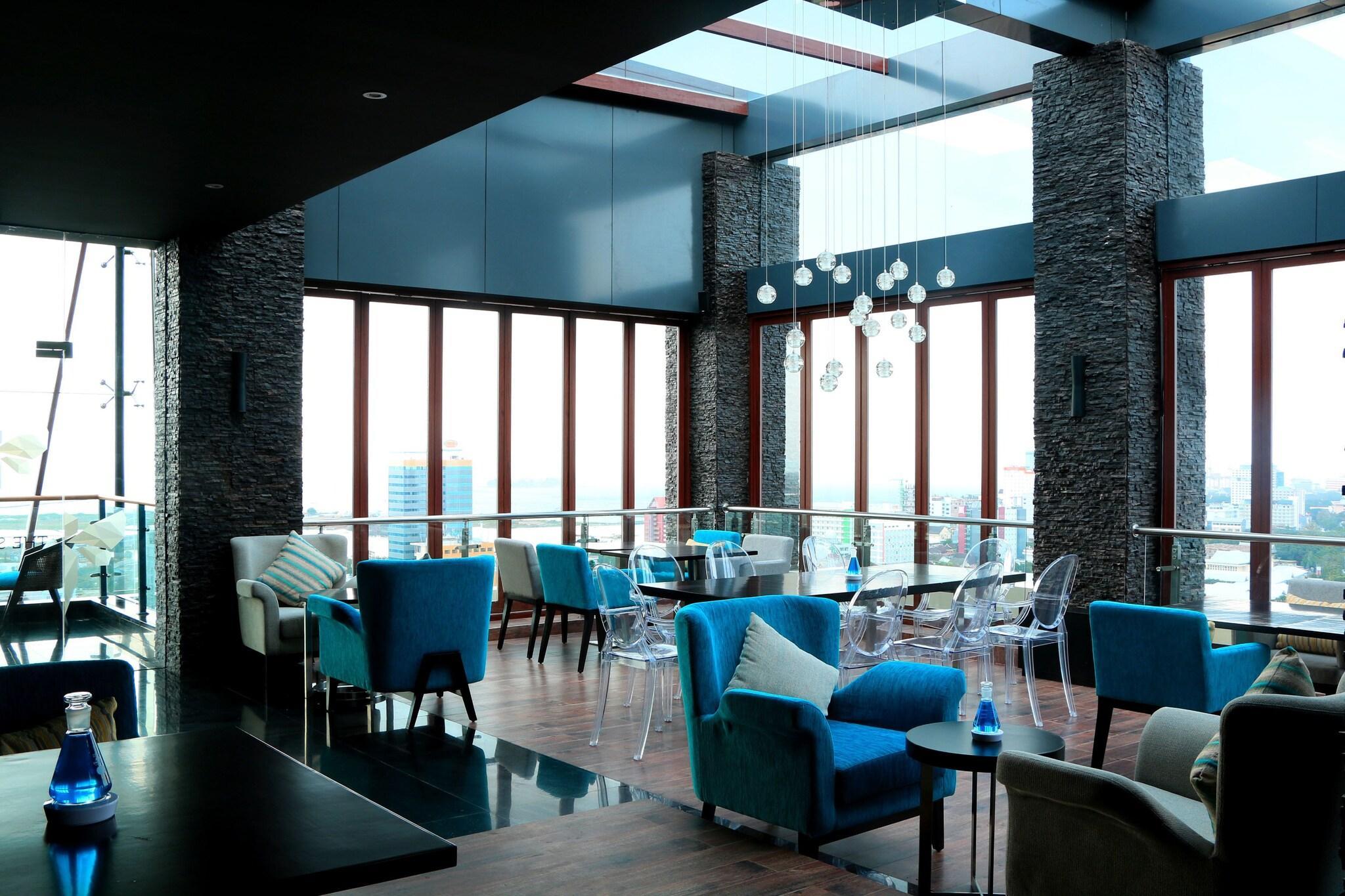 Vista Lobby Melia Makassar