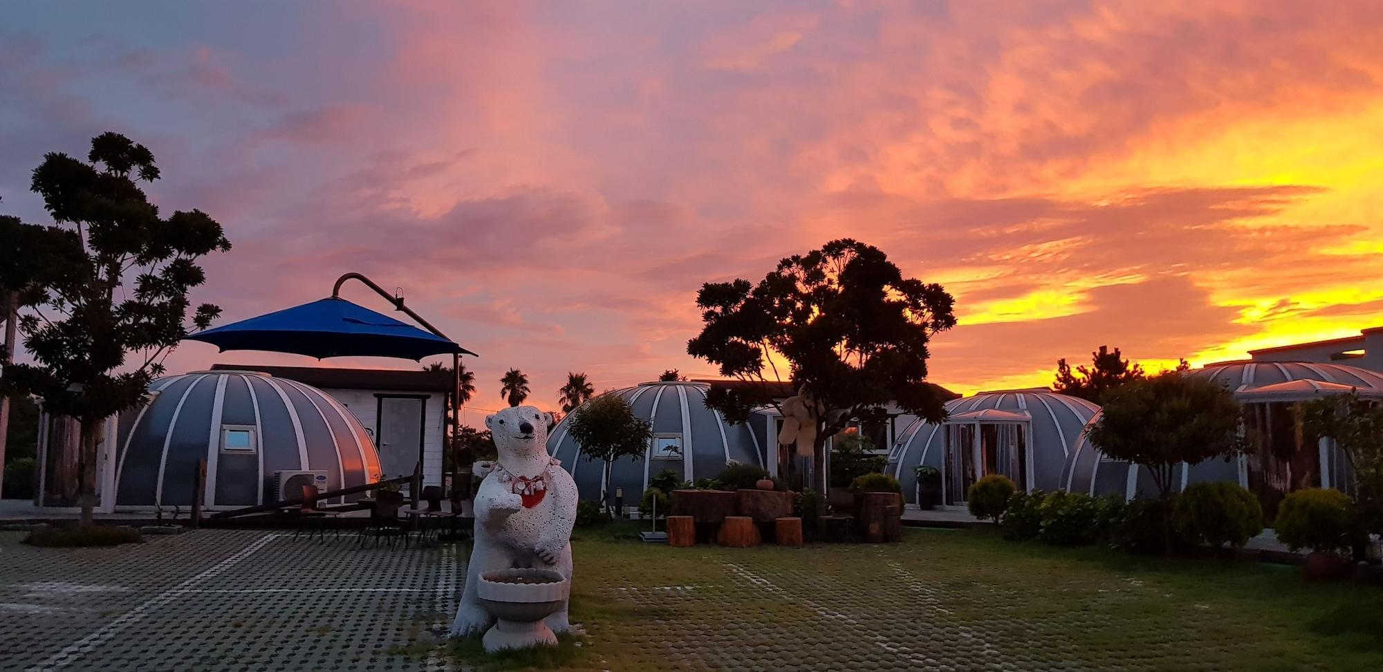Vista Exterior Jeju Igloo Pension