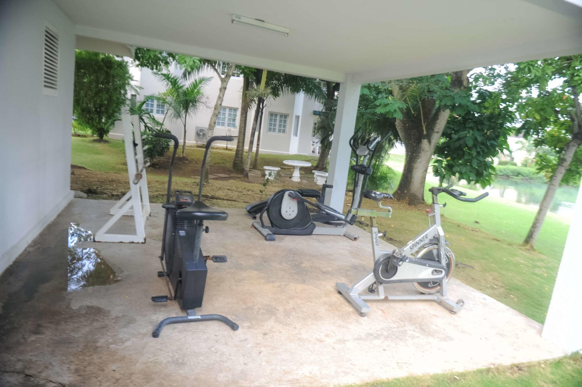 Gimnasio Lagoons Apartments
