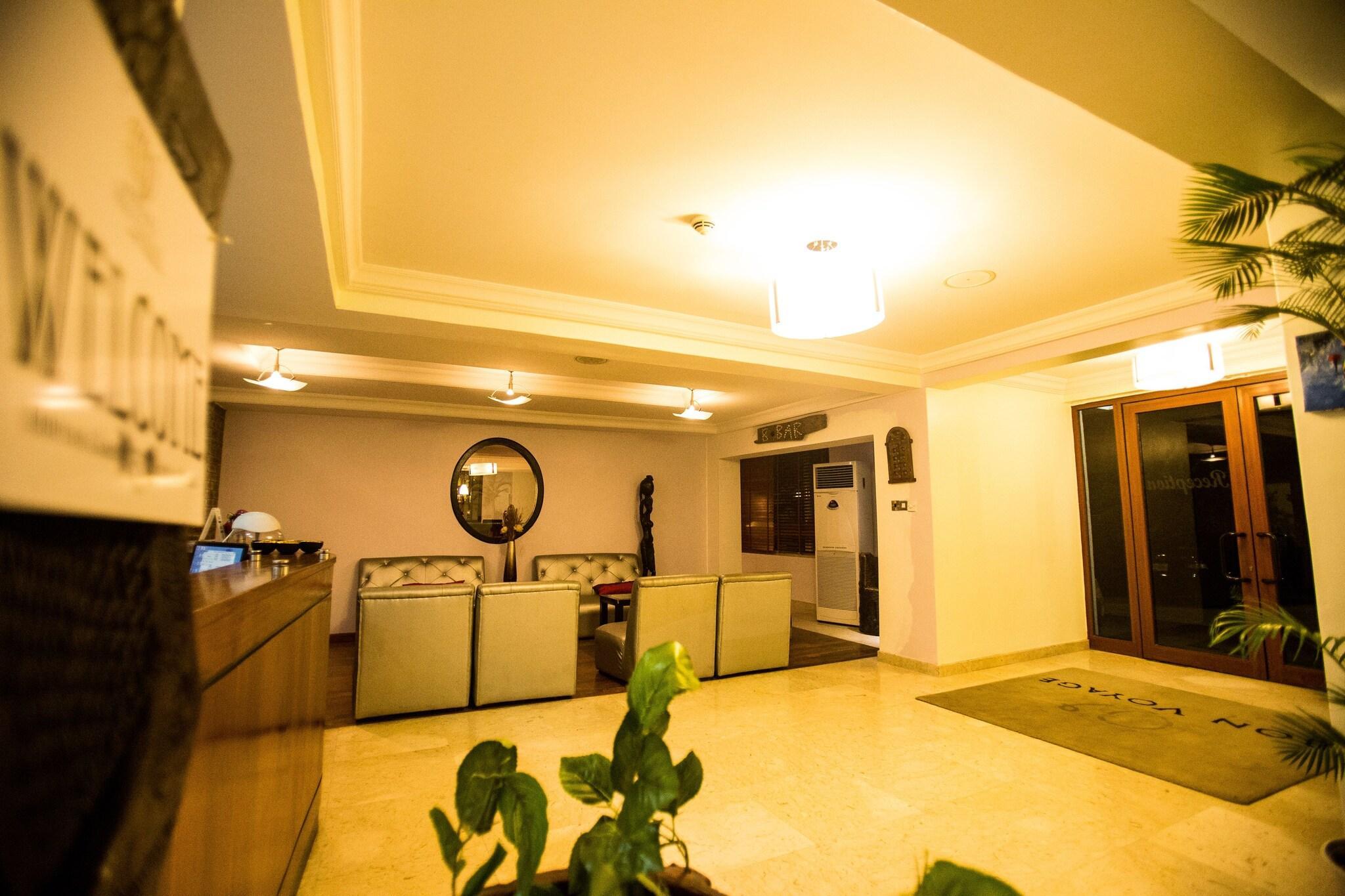 Vista Lobby Hotel Bon Voyage