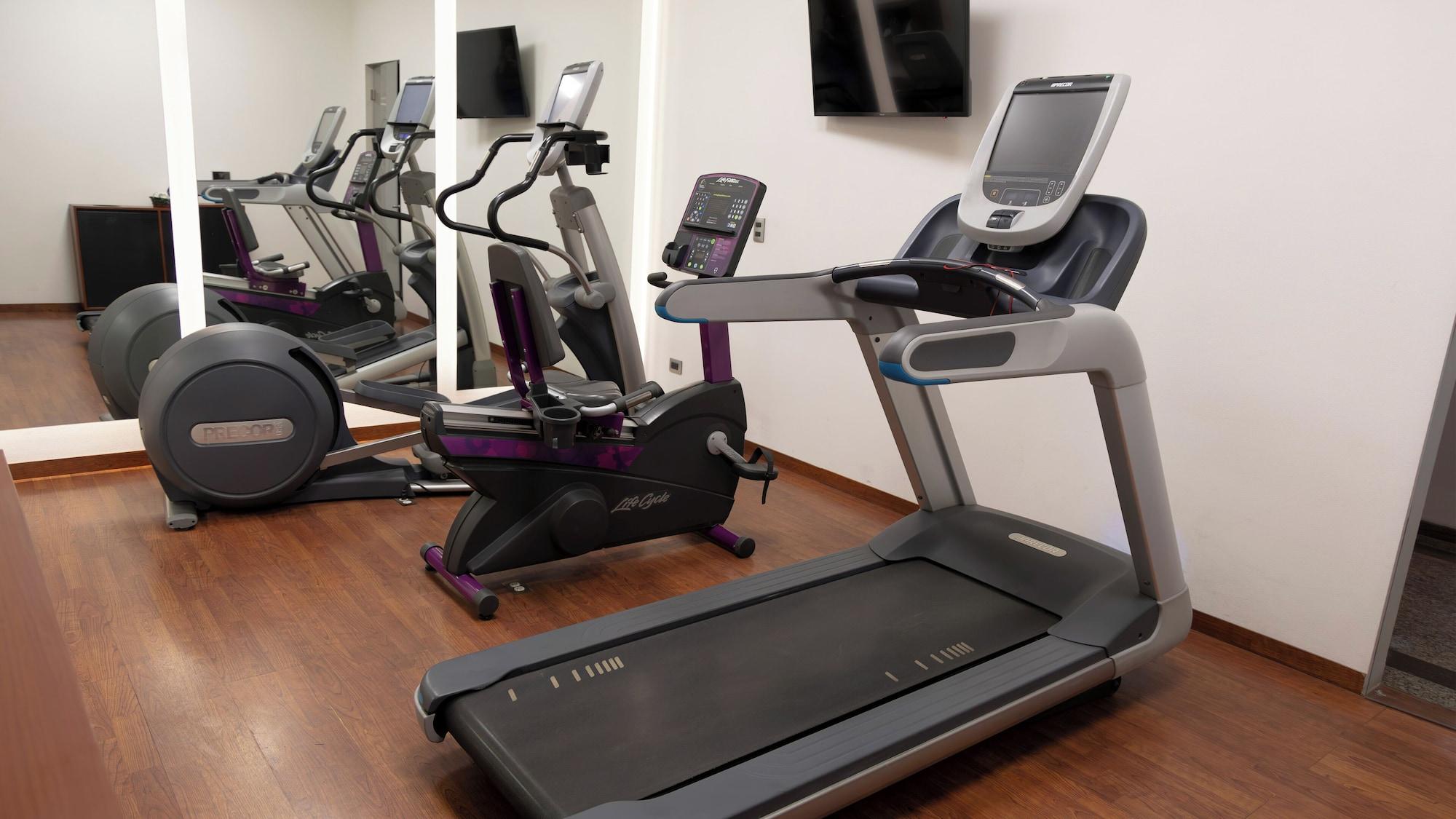 Gimnasio Hotel Abastos Plaza
