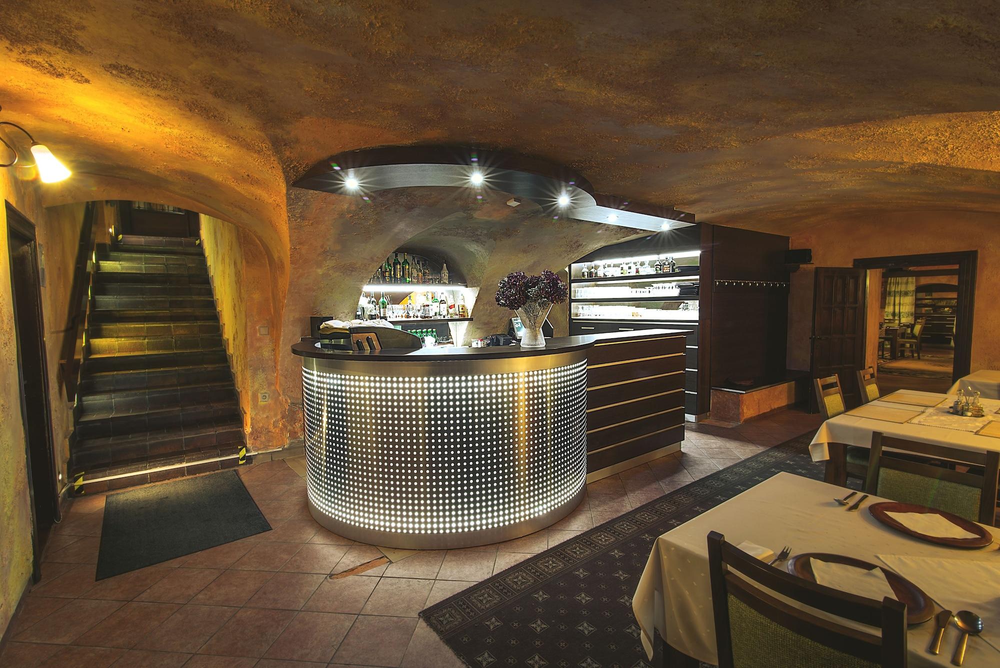 Bar/Salón Arkada Hotel