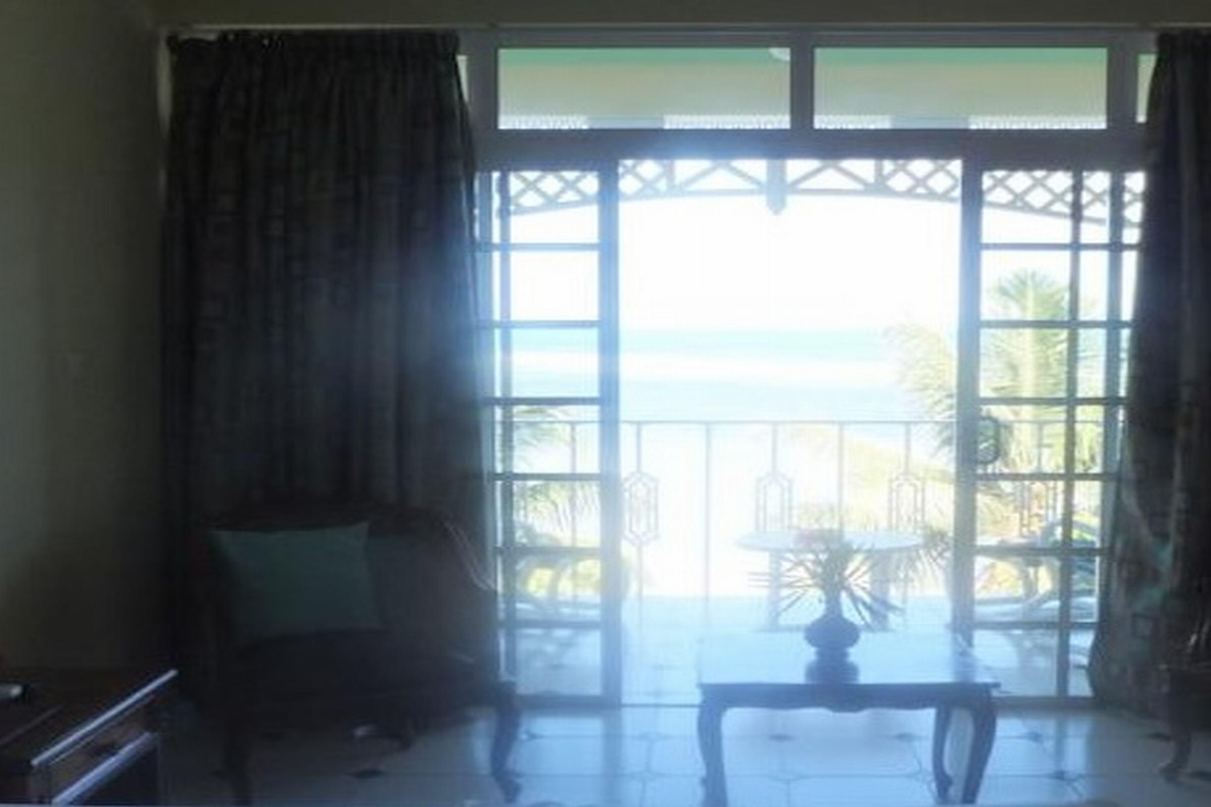 Vista Lobby Palm Beach Hotel