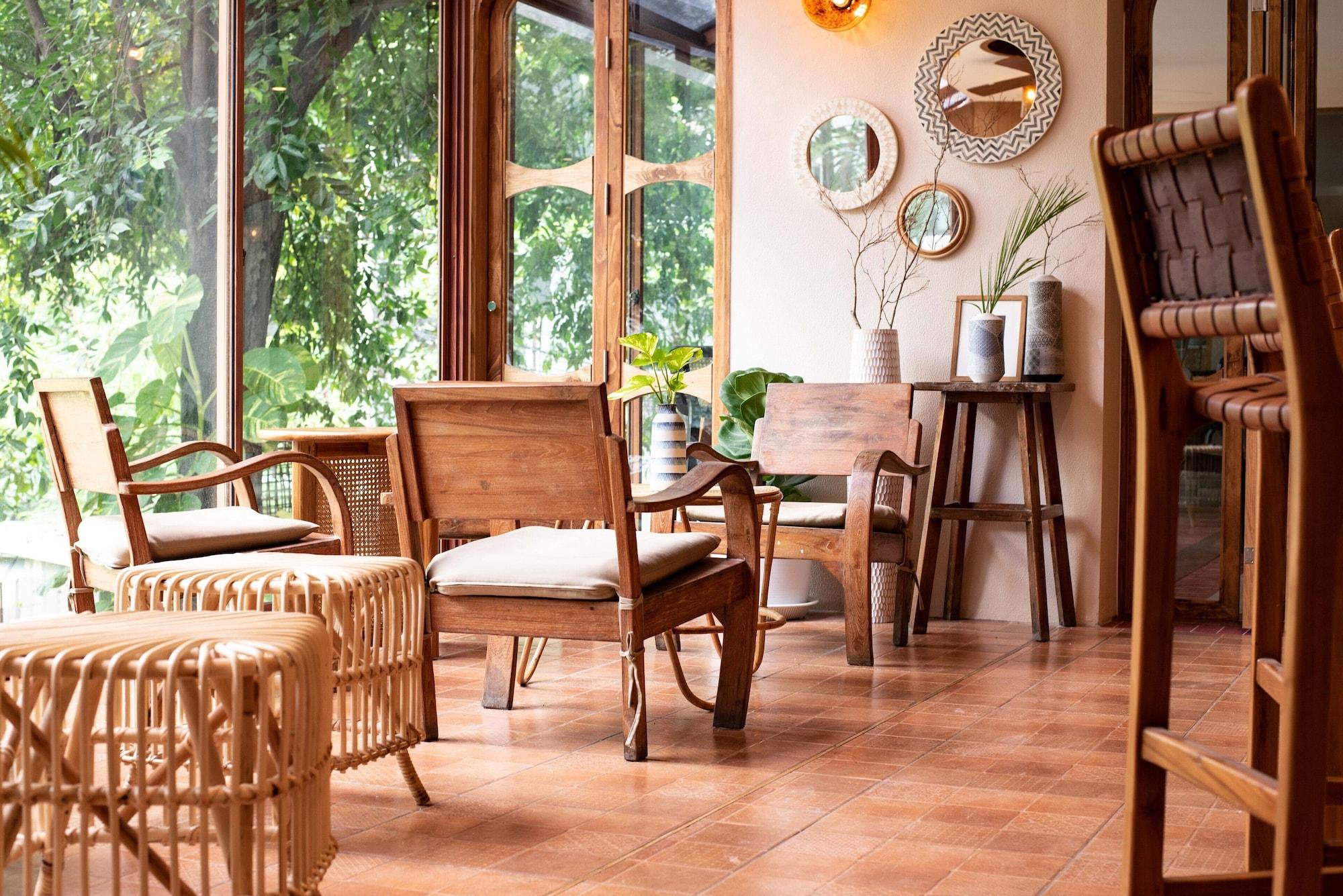 Restaurant Tints of Blue Hotel