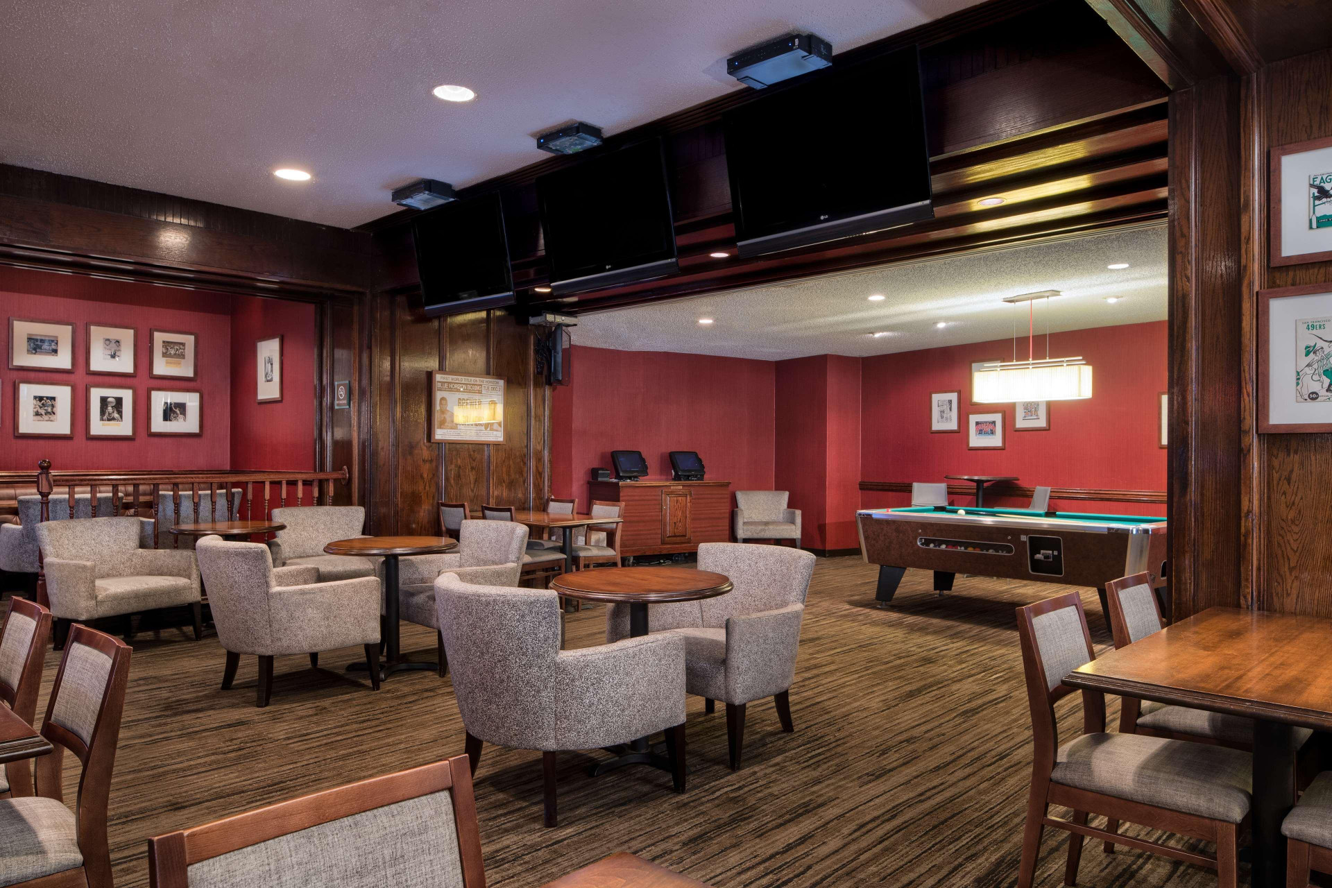 Restaurant Doubletree by Hilton Philadelphia Airport