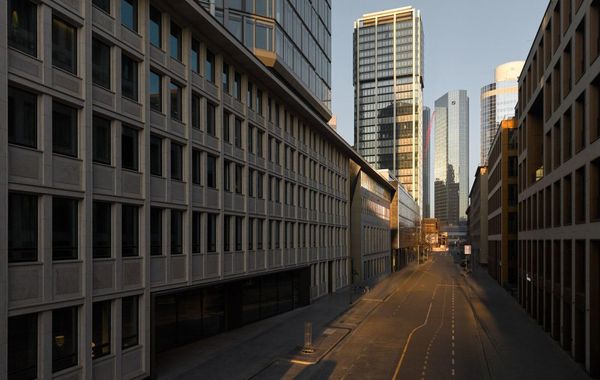 Kimpton Main Frankfurt by IHG