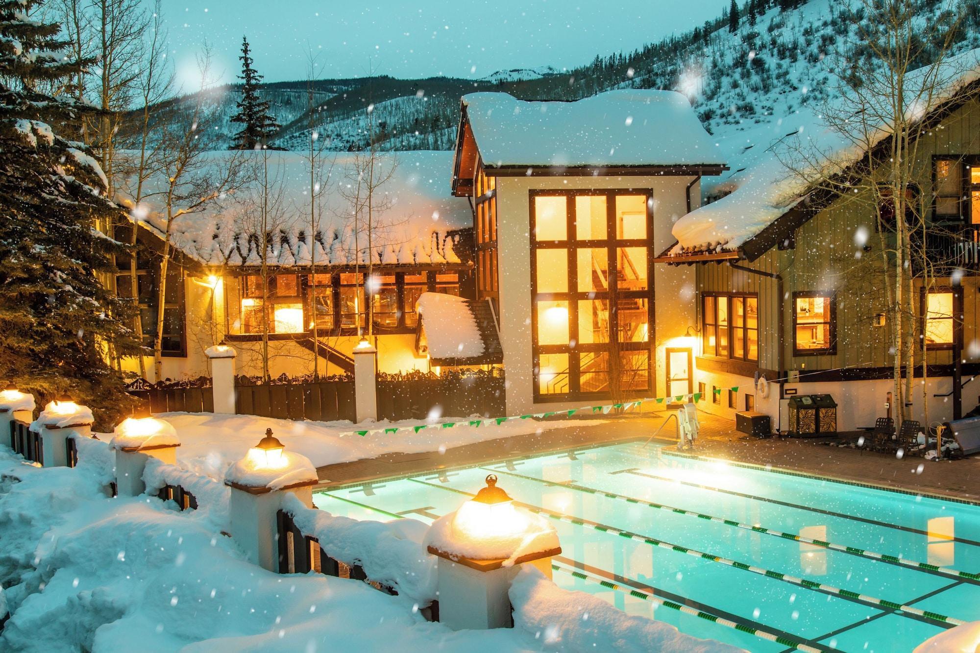 Vista Exterior Vail Racquet Club Mountain Resort