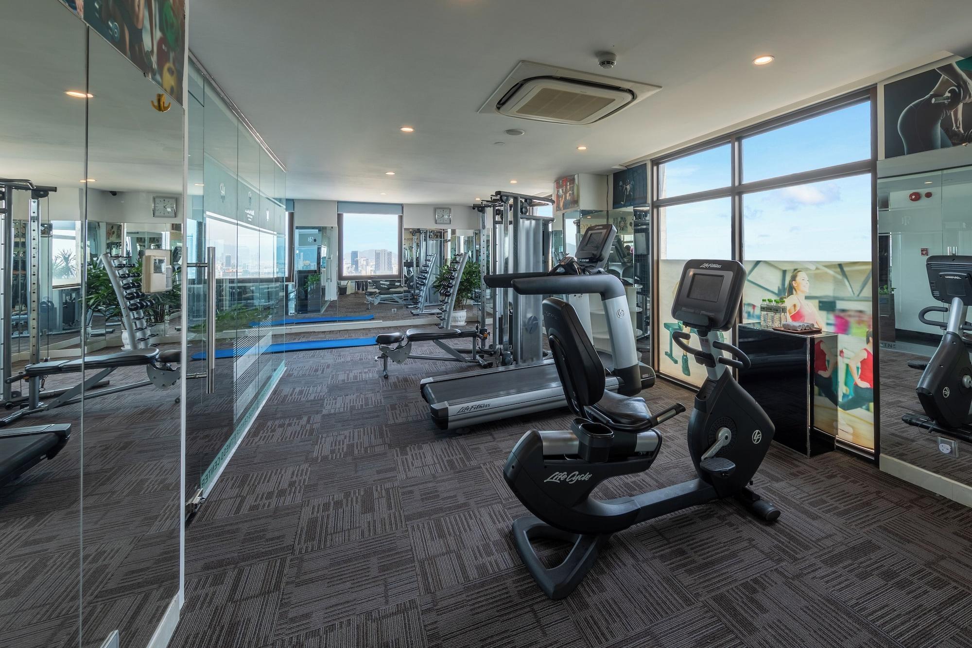 Gimnasio Mandila Beach Hotel DaNang