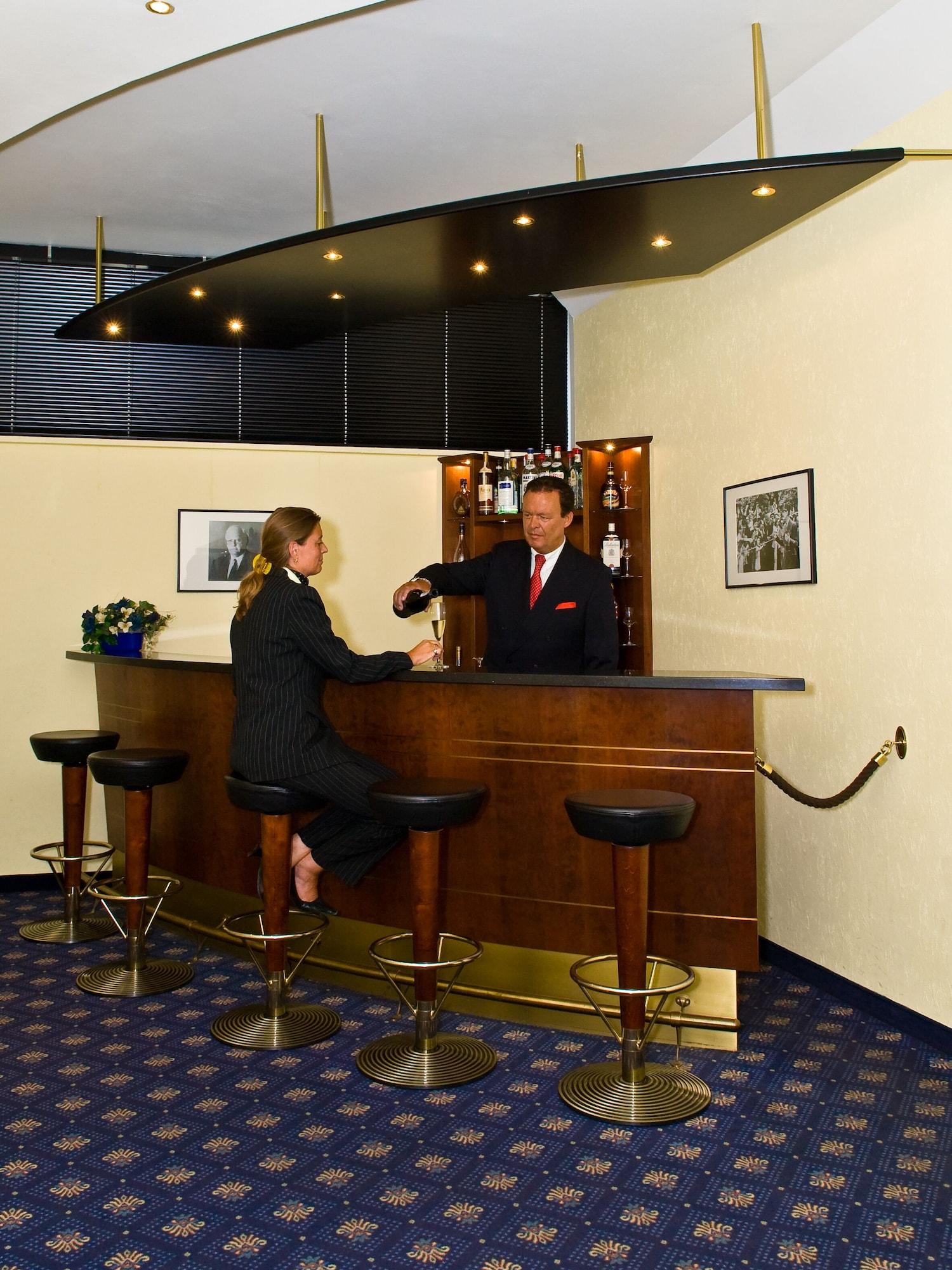 Bar/Salón Hotel Präsident