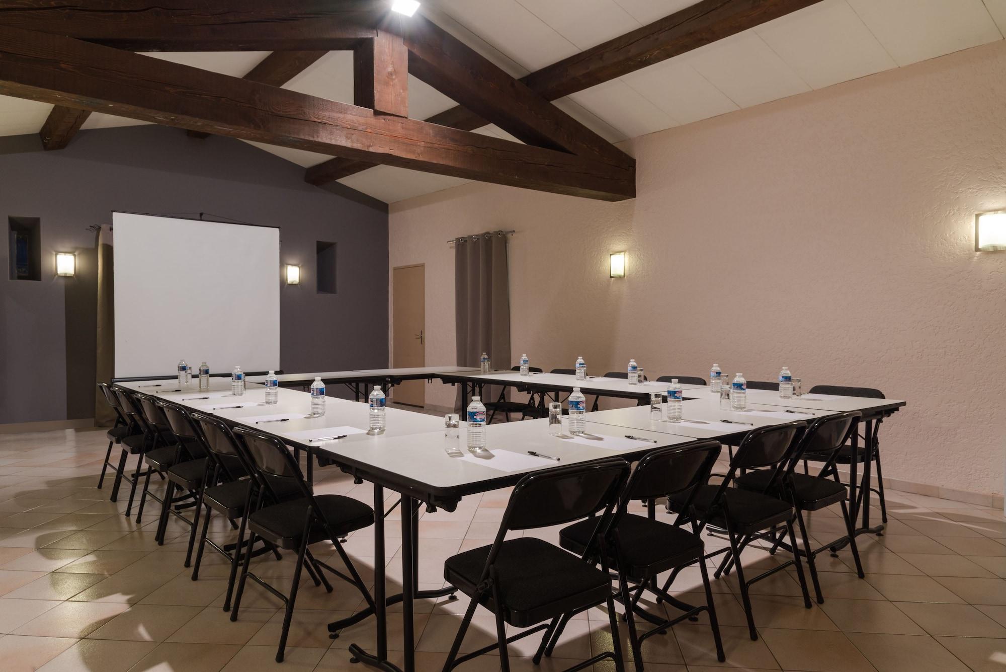 Sala de Reuniones The Originals City, Hôtel du Parc, Avignon Est