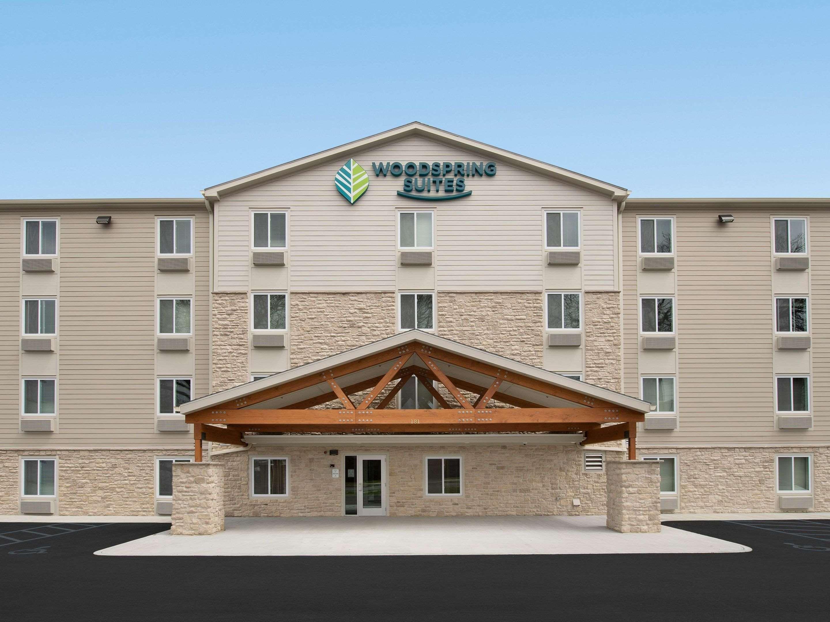 Varios WoodSpring Suites Albuquerque East I-40 Tramway