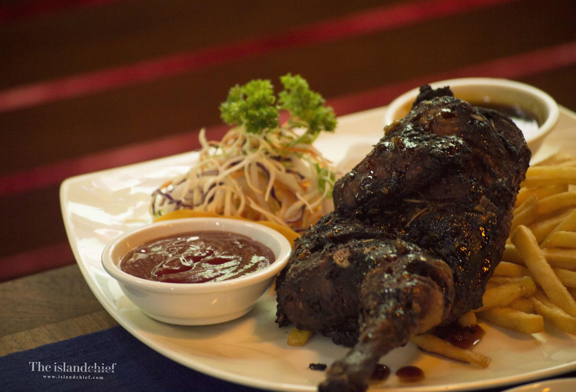 Restaurant The Beehive